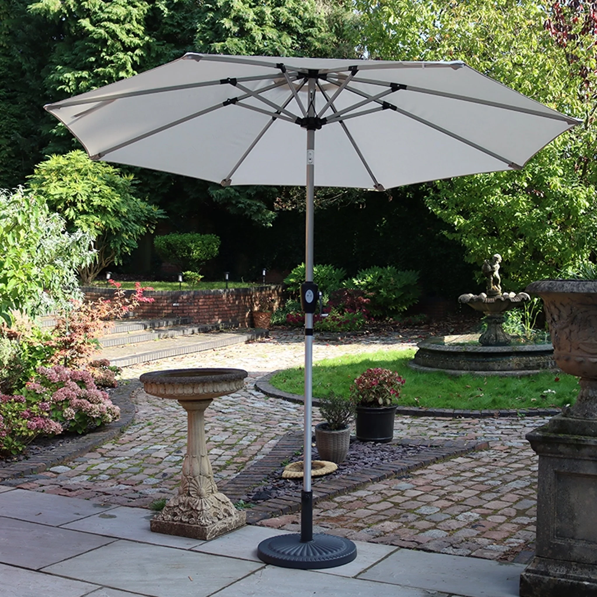 2.7m LED Lit Parasol - Image 16