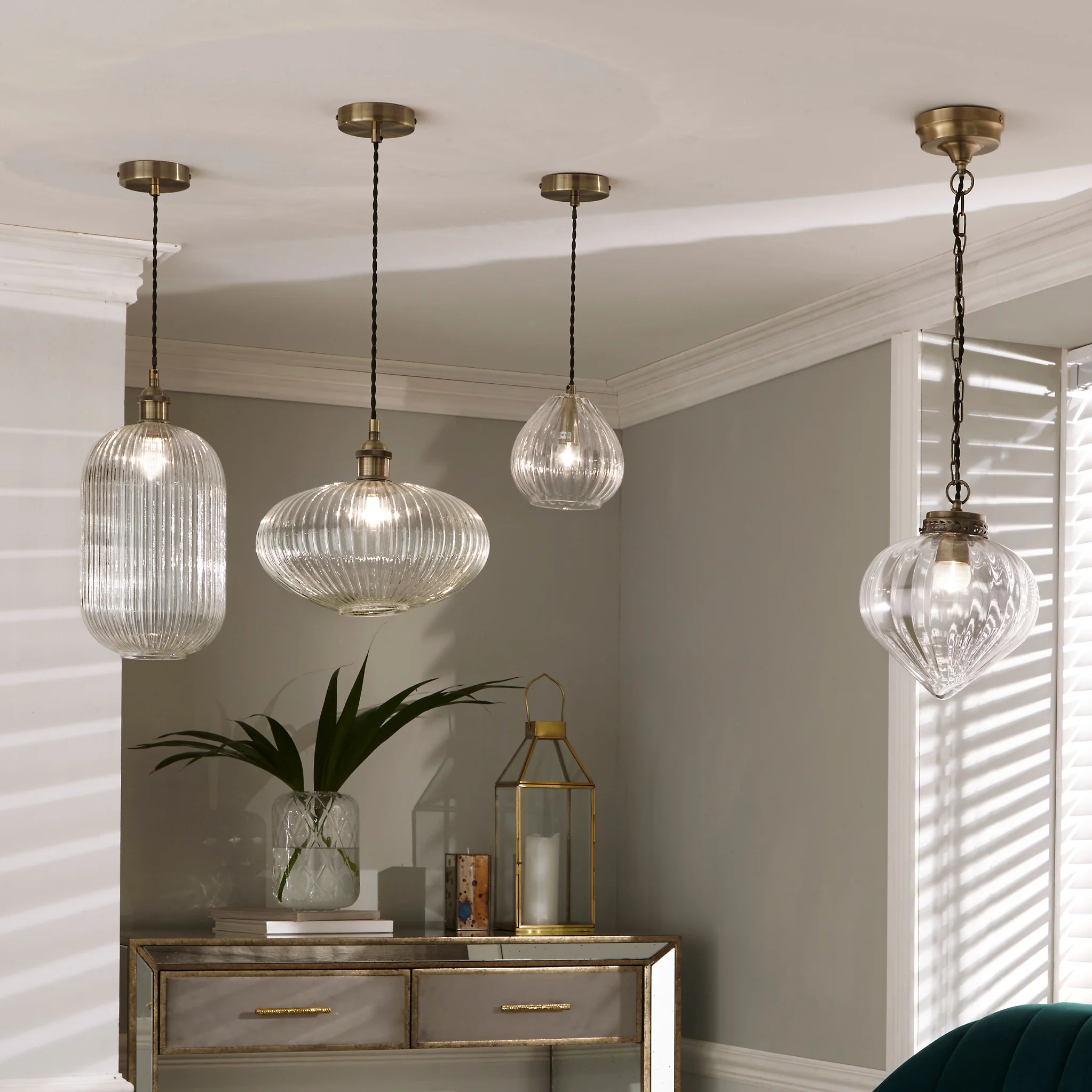 Abigail Clear Ribbed Glass Oval Pendant - Image 4