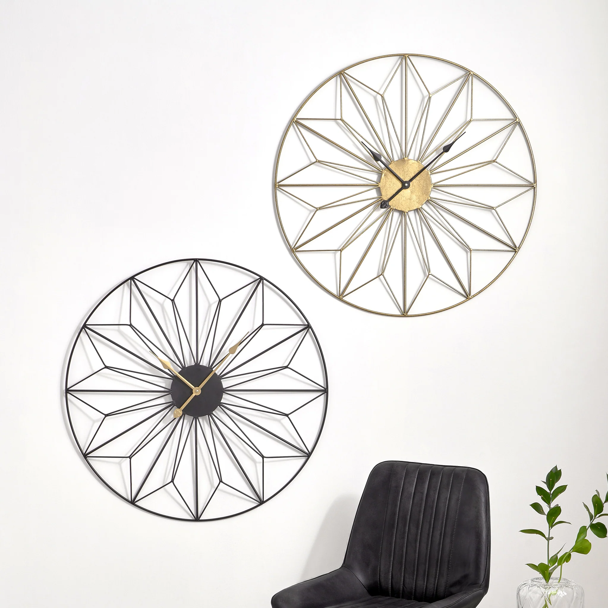 Antique Gold Metal Geo Design Round Wall Clock - Image 2