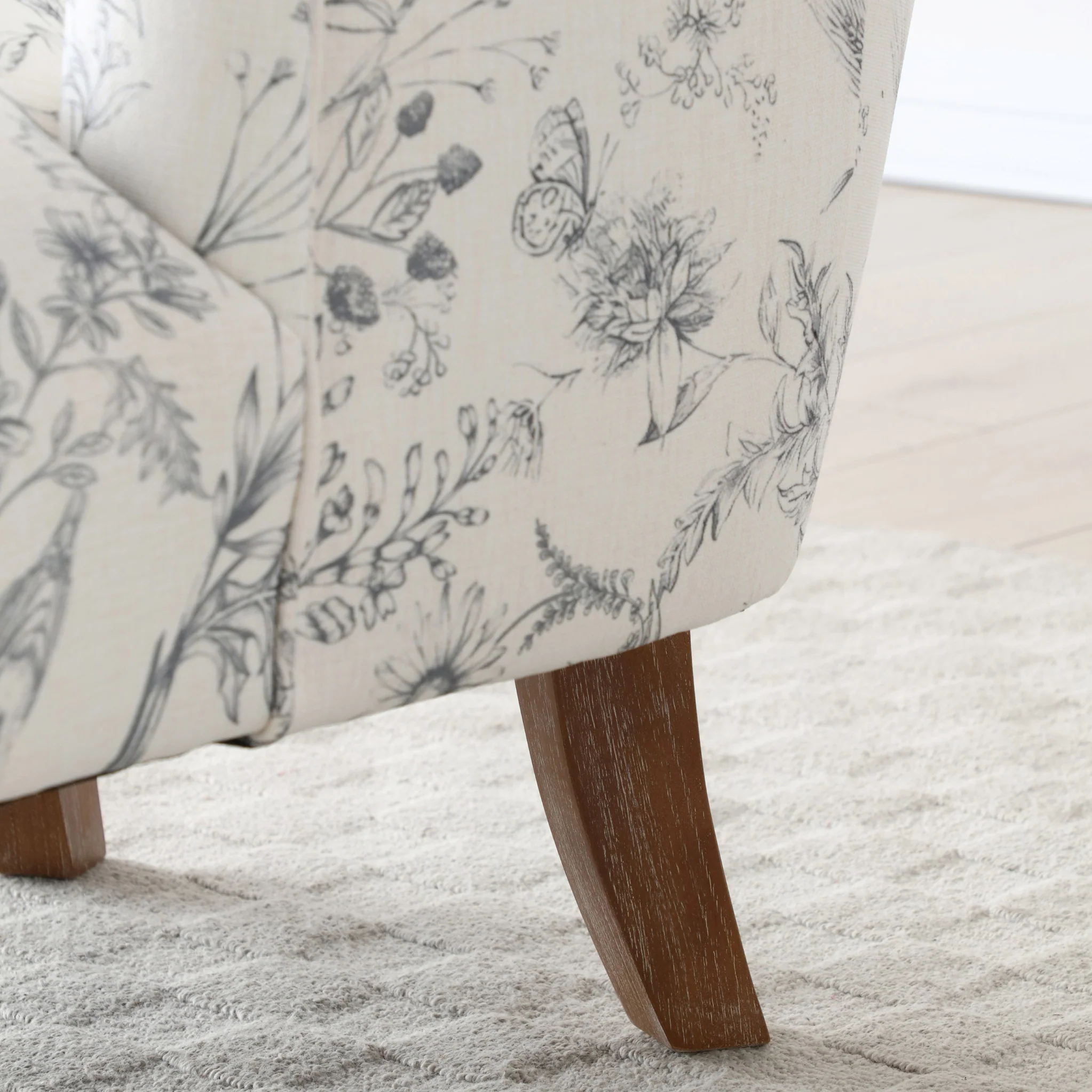 Bianca Floral Meadow Armchair - Image 6