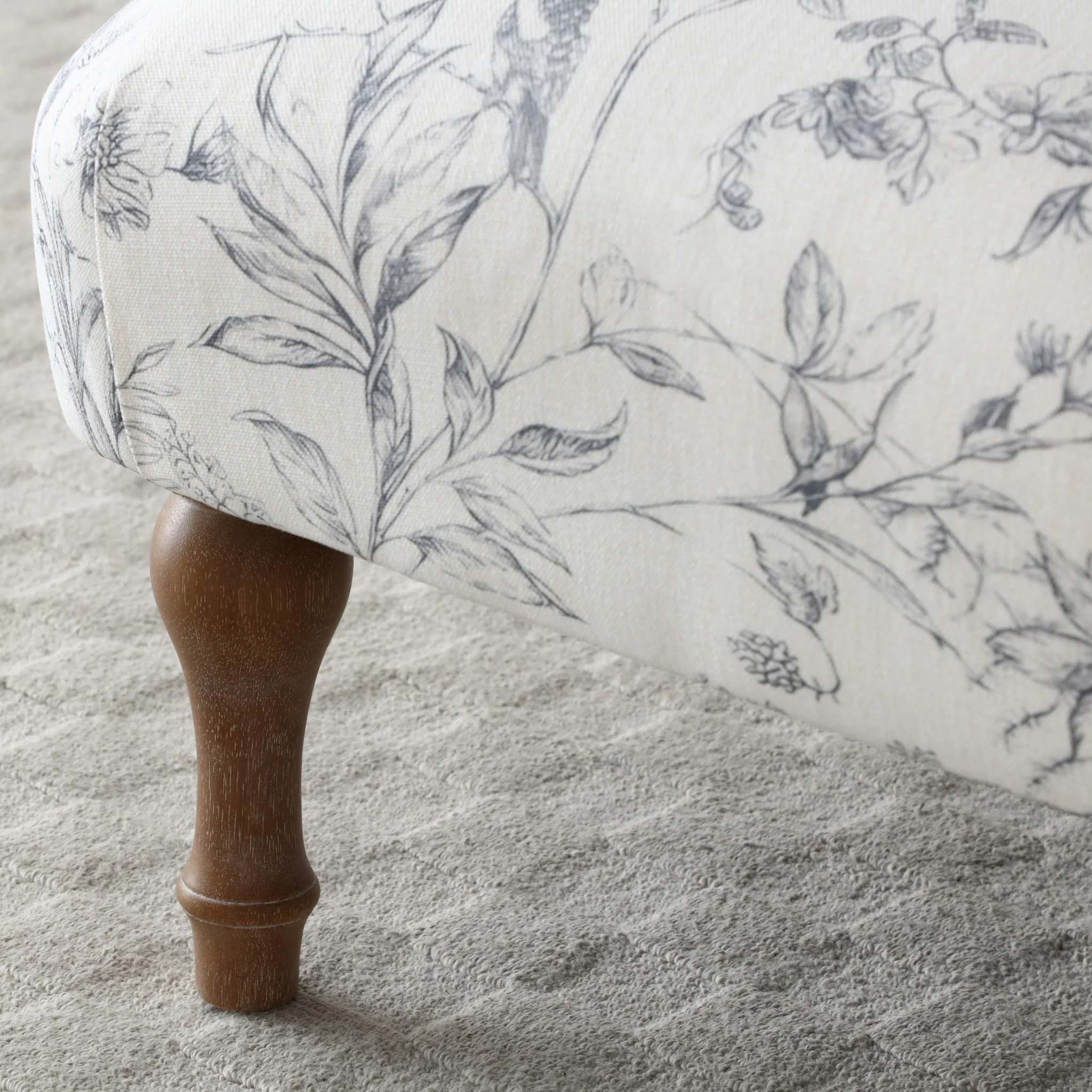 Bianca Floral Meadow Armchair - Image 7
