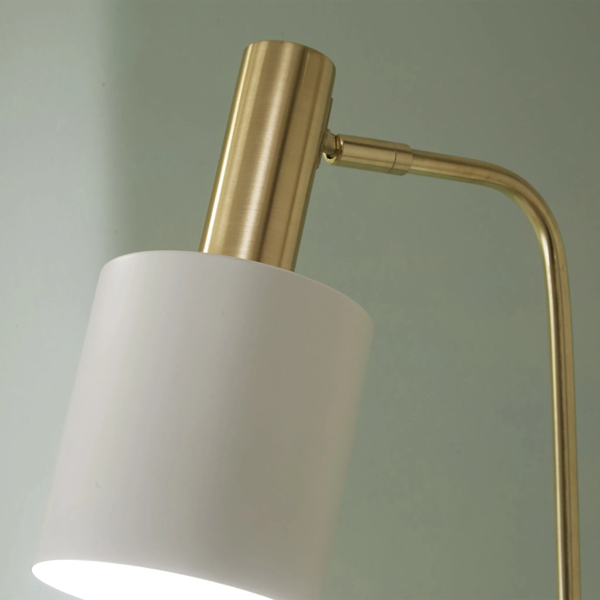 Biba Marble Footed White and Gold Retro Floor Lamp - Image 2