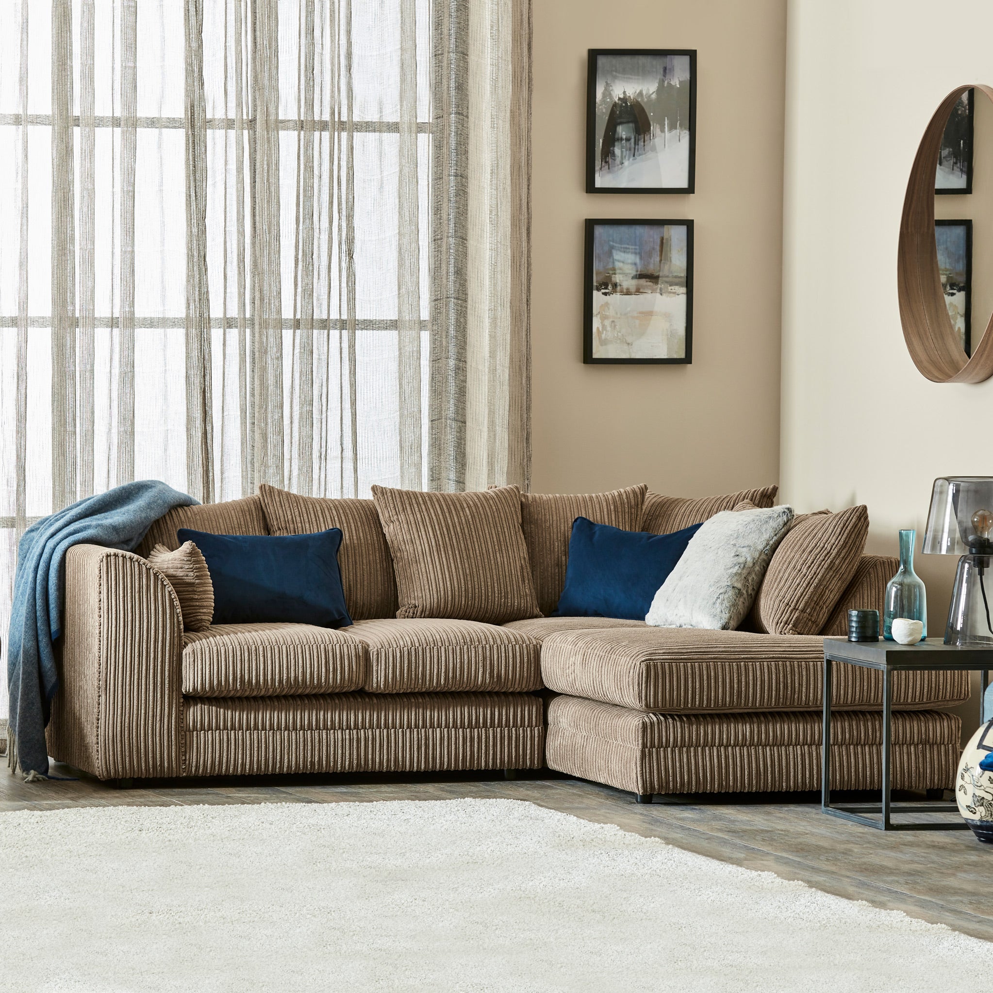 Bletchley Jumbo Cord Chaise Sofa - Image 27