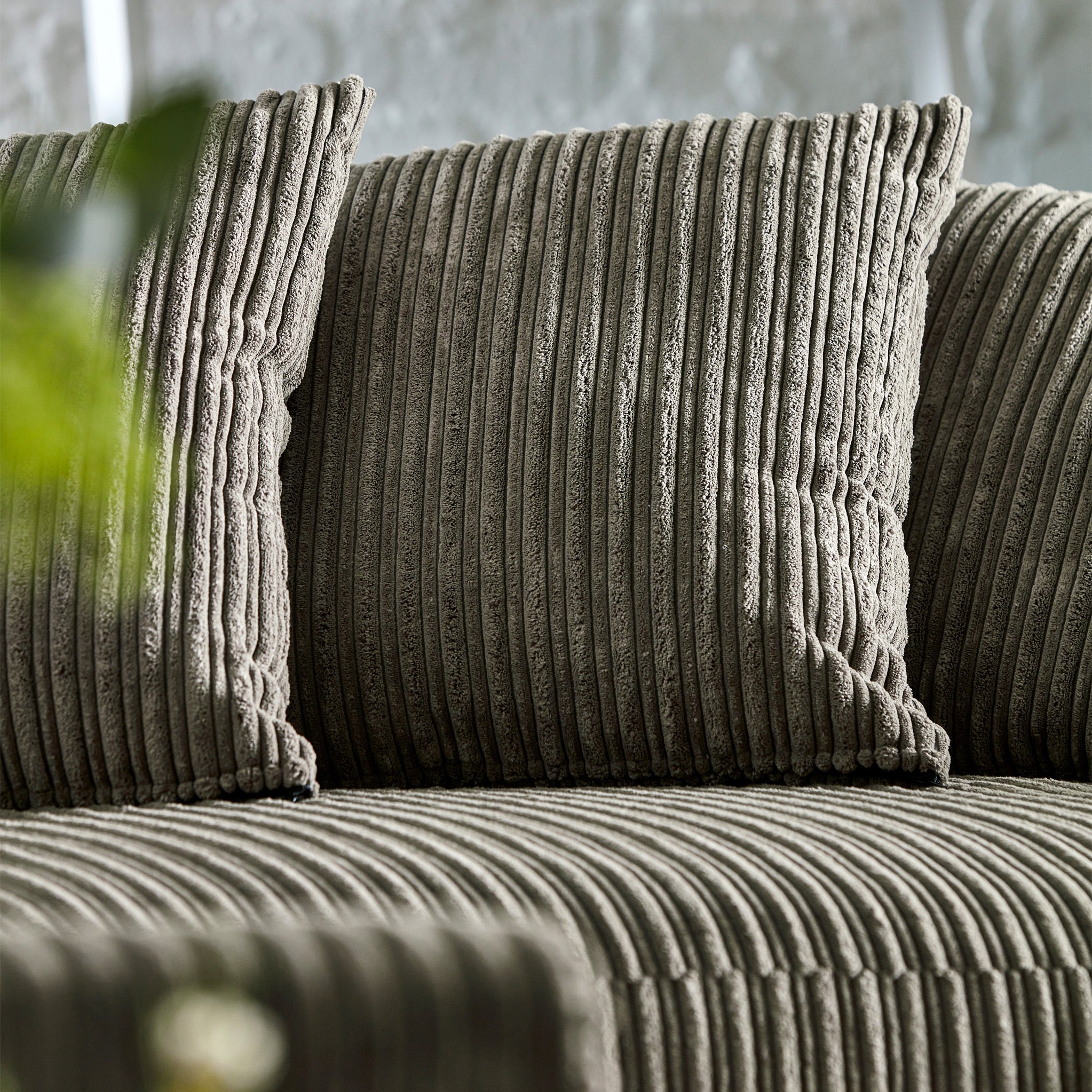 Bletchley Jumbo Cord Corner Sofa - Image 5