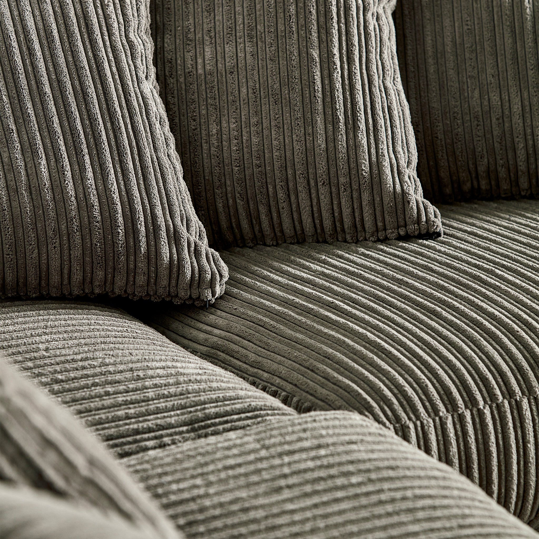Bletchley Jumbo Cord Corner Sofa - Image 7