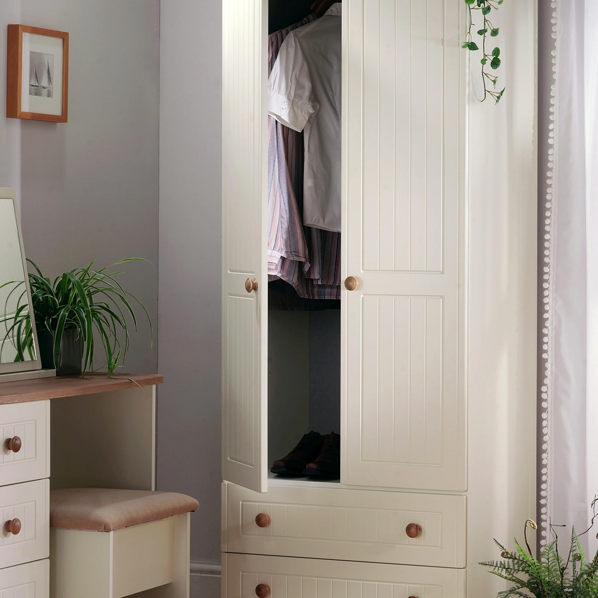 Brixham Cream 2 Door 2 Drawer Wardrobe - Image 6