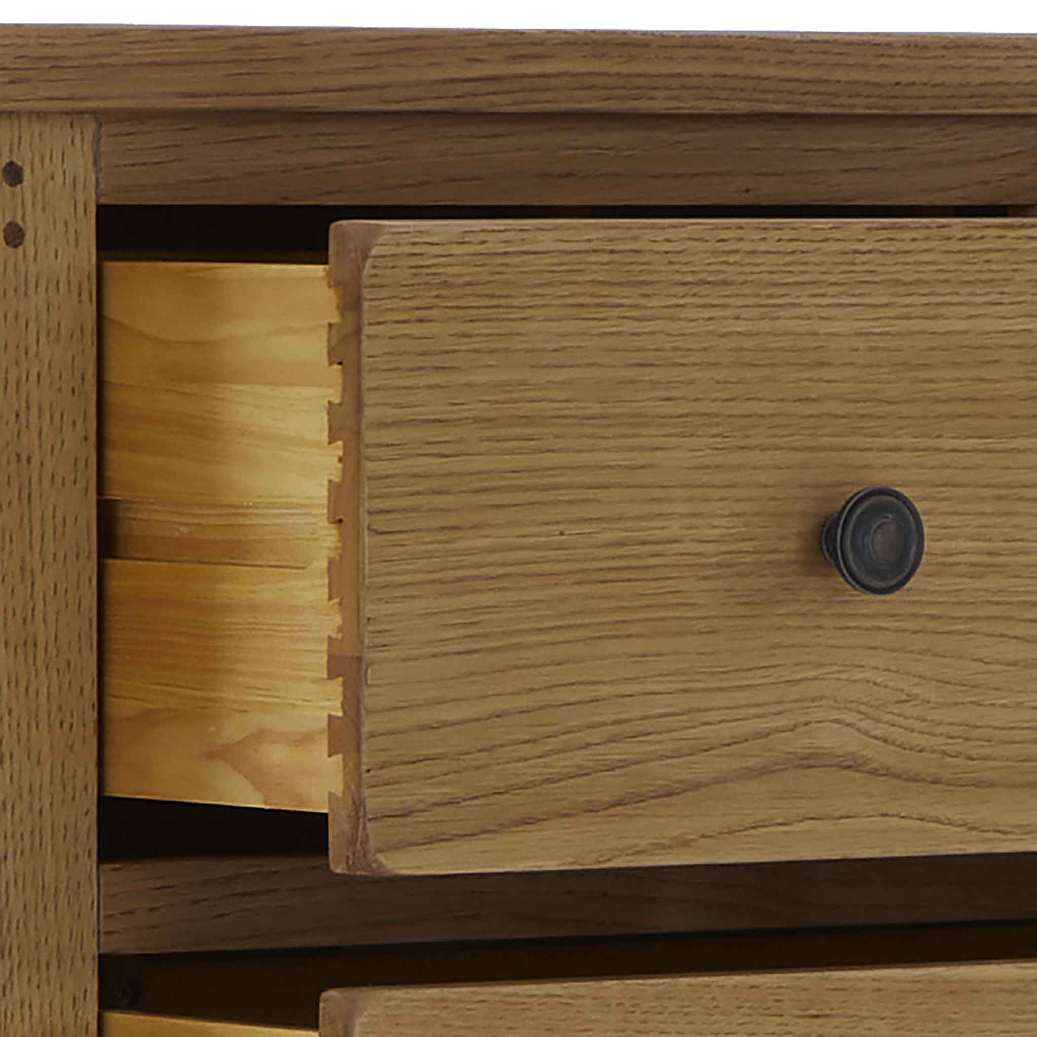 Broadway Oak 2 Over 3 Drawer Chest - Image 9