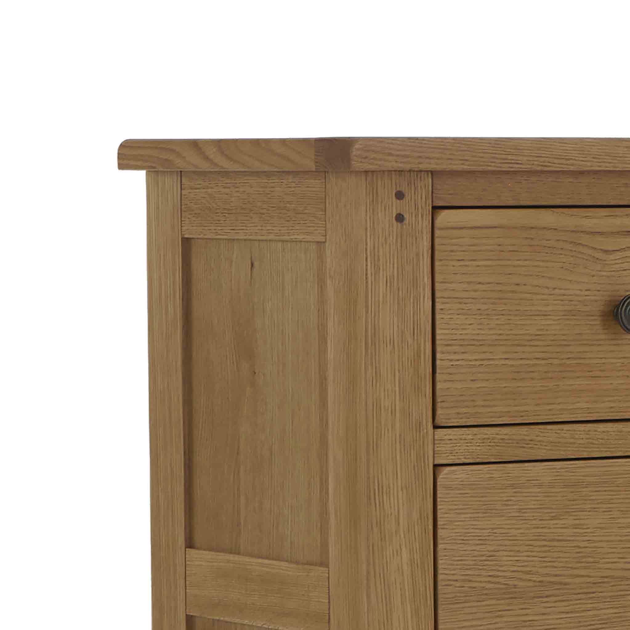Broadway Oak 3 Over 4 Drawer Chest - Image 10