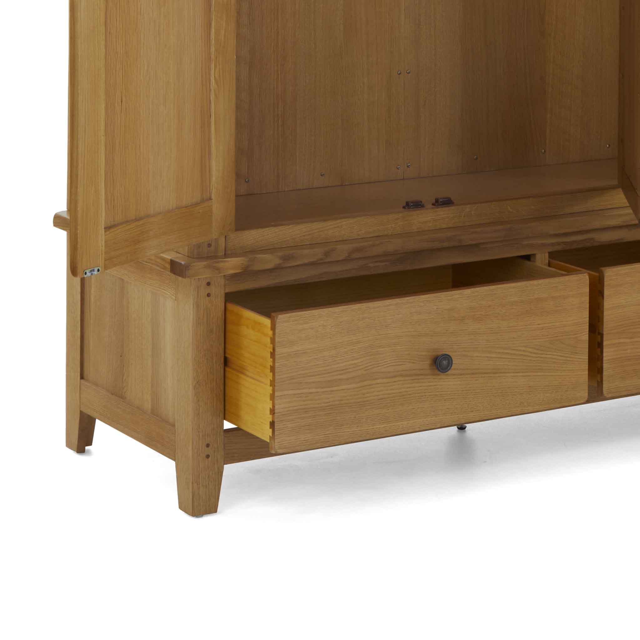 Broadway Oak Triple Wardrobe - Image 14