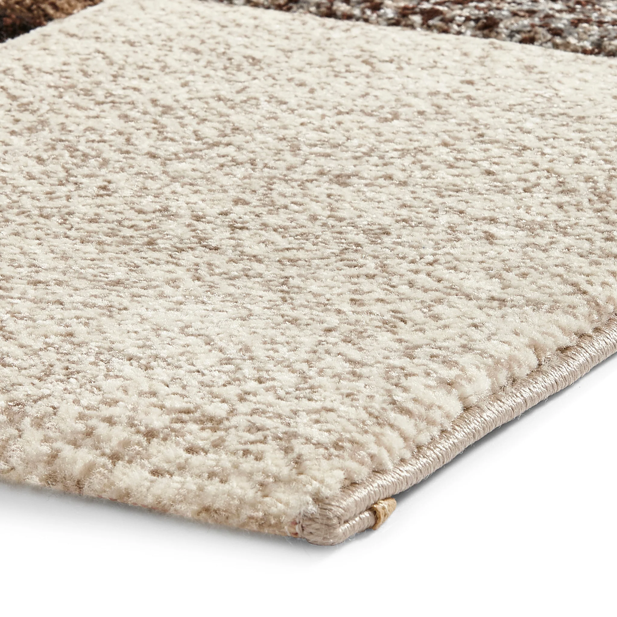 Brockton Cube Patterned Hand Carved Rug - Image 4