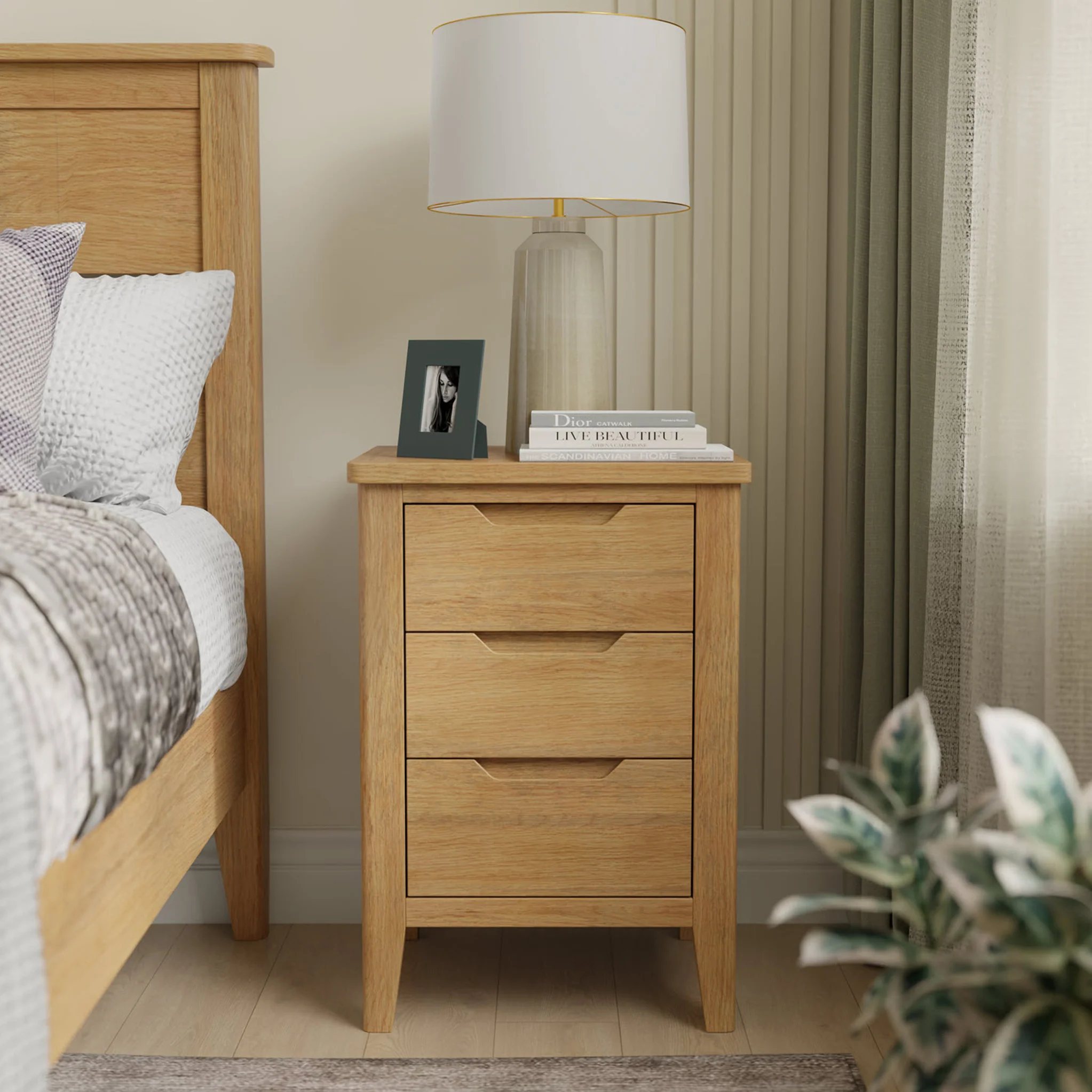 Camdale Oak 3 Drawer Bedside Table - Image 2