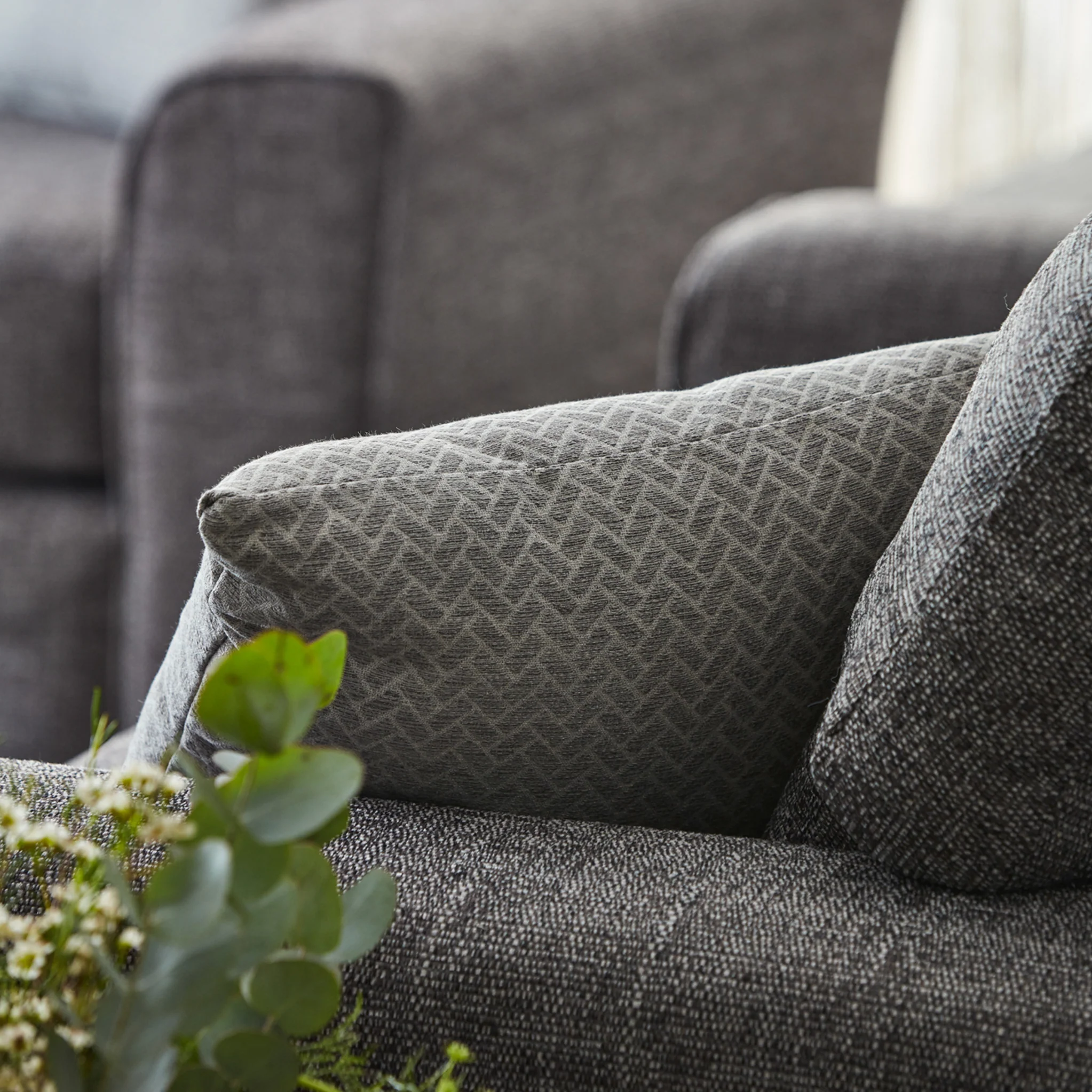 Cheswick Textured Weave Fabric 3 Seater Sofa - Image 26