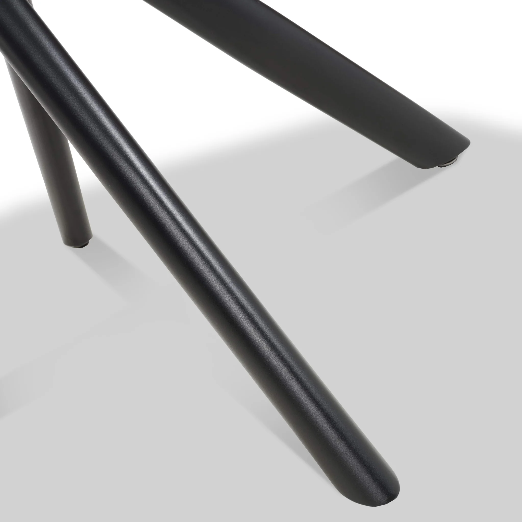 Coombe 100cm Round Dining Table - Image 7