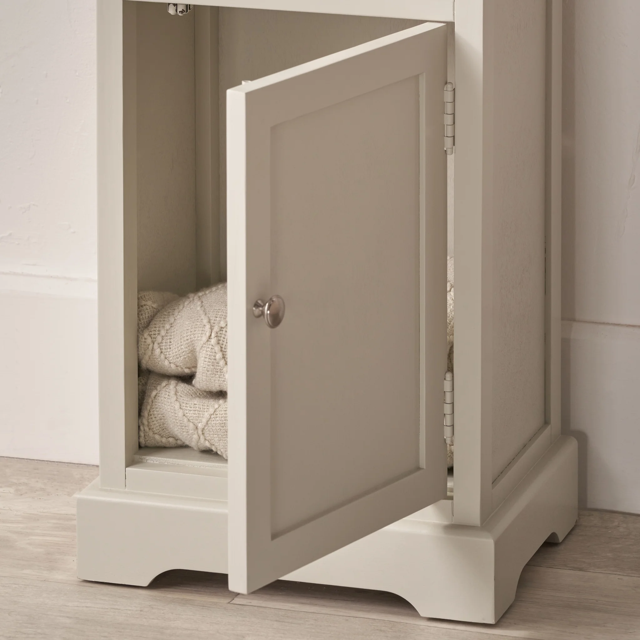 Croft Pine Display Cabinet - Image 6