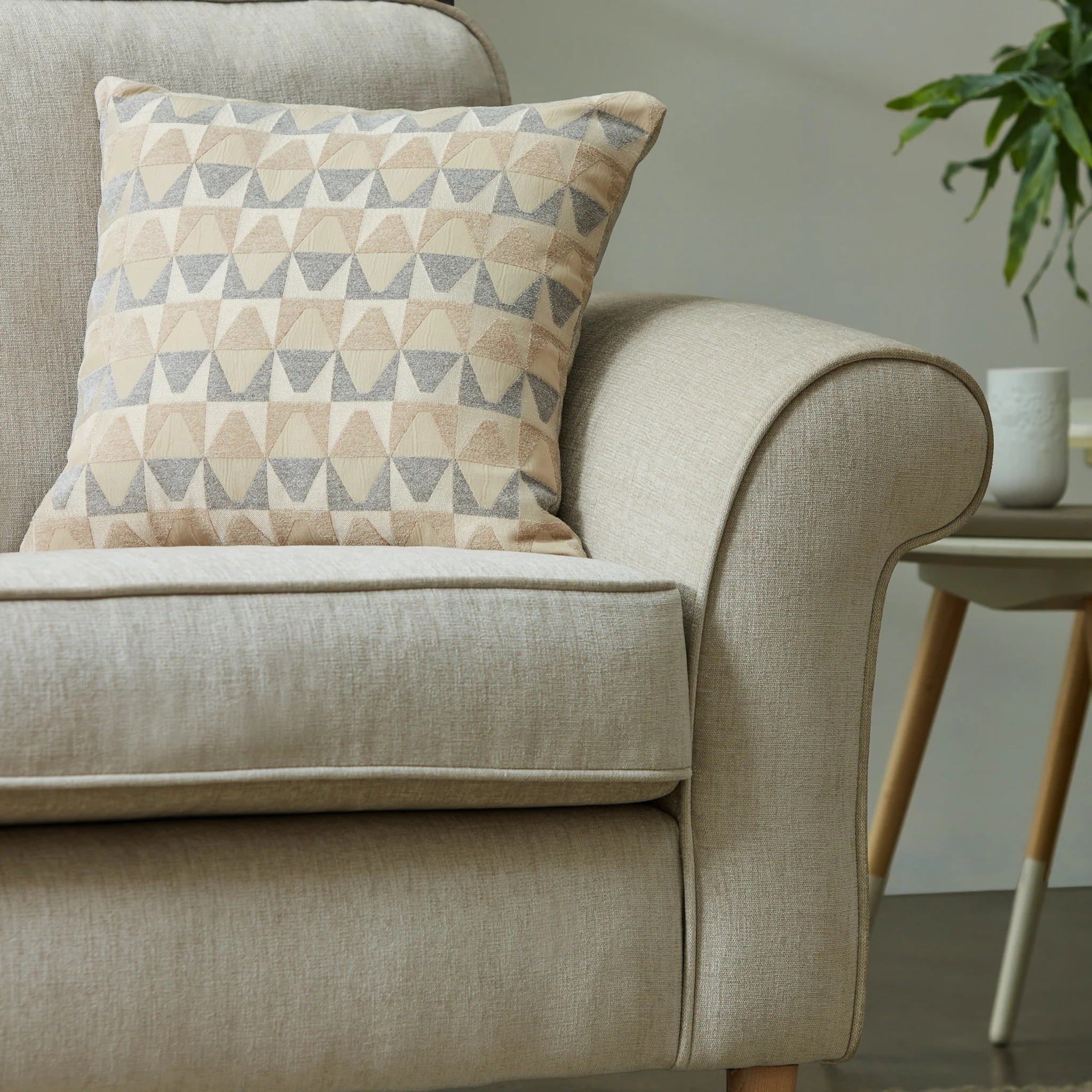 Dartmoor 2 Seater Sofa - Image 4