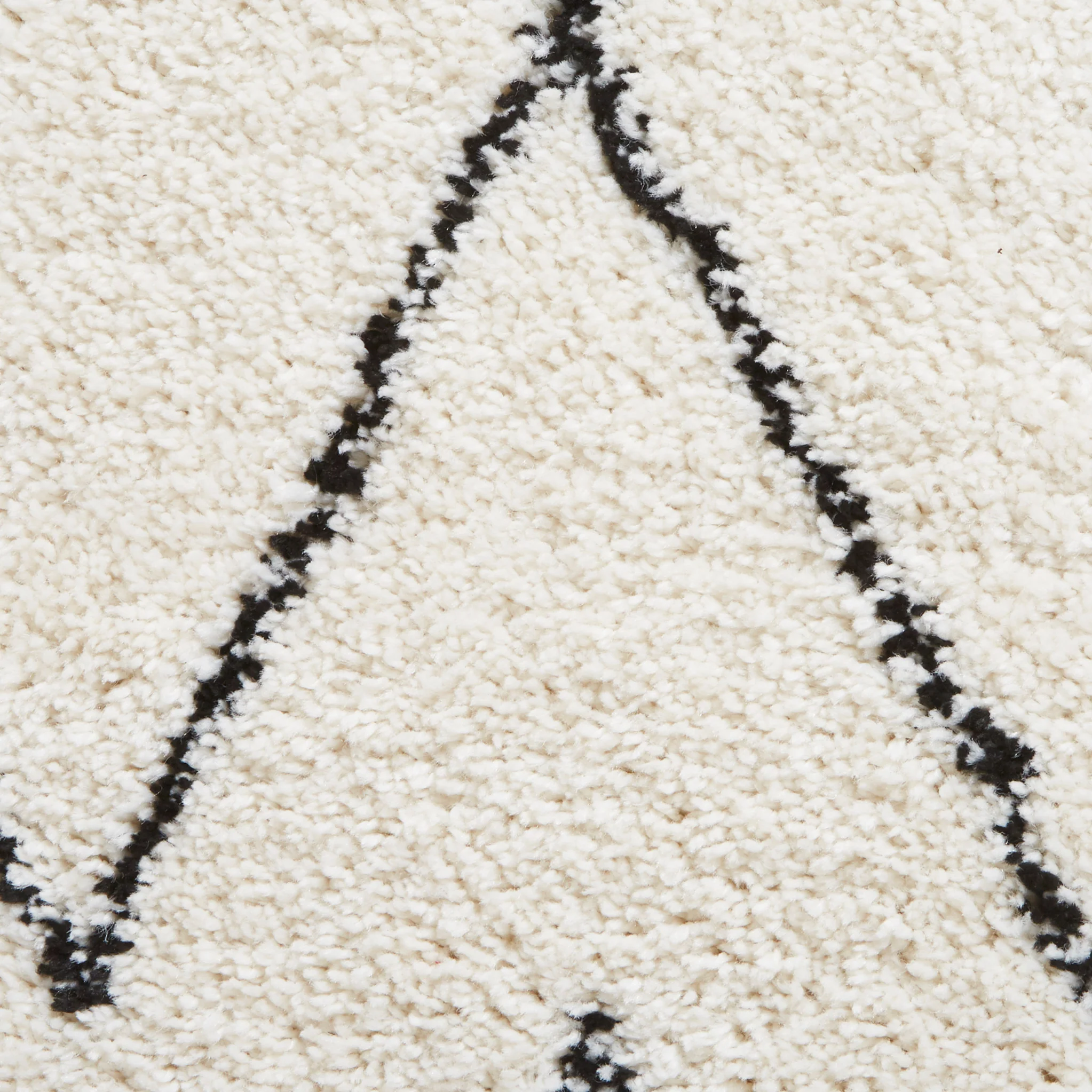 Edie Boho Diamond Shaggy Rug - Image 33