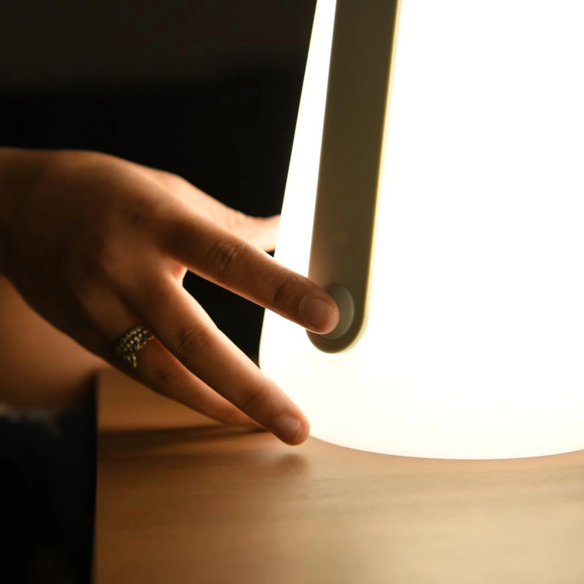 Extreme Lounging B-Bulb - Outdoor Portable Lamp - Image 3