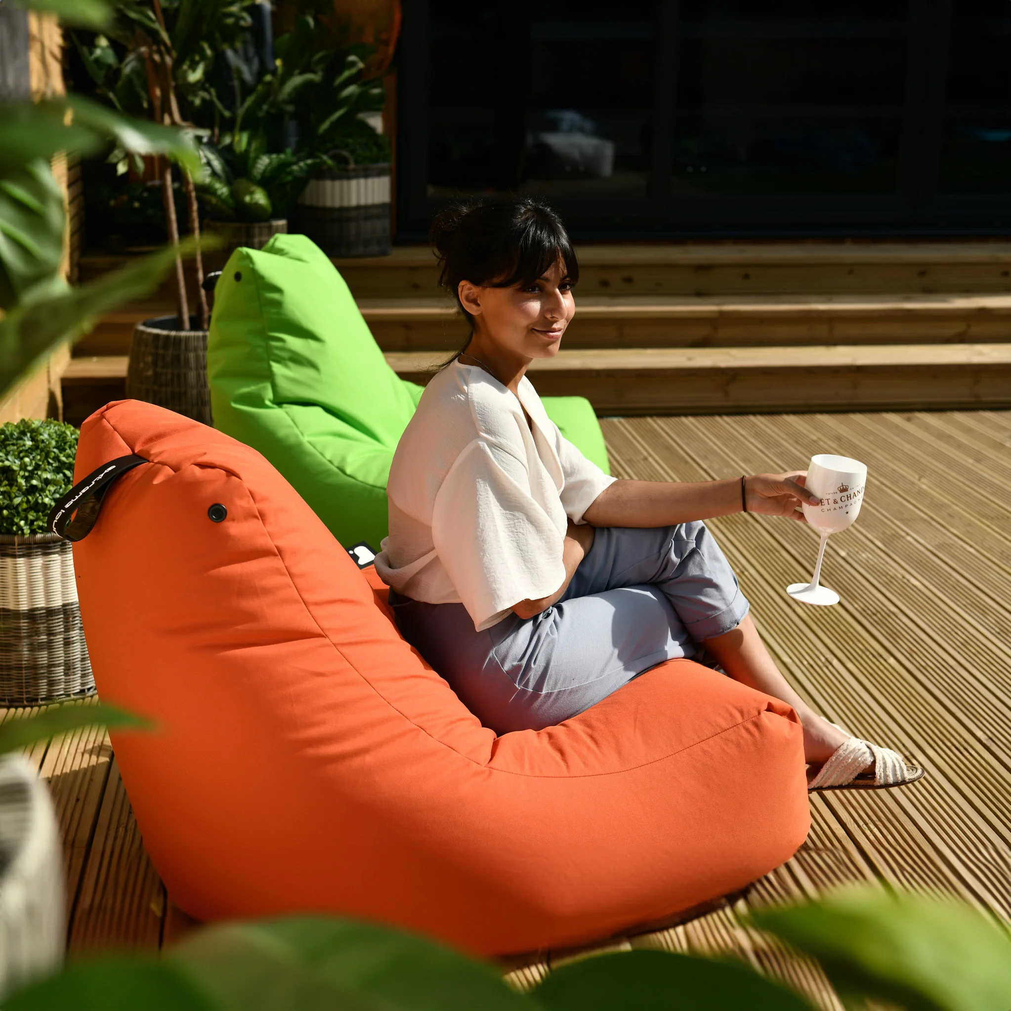 Extreme Lounging Mighty Outdoor Bean Bag - Image 17