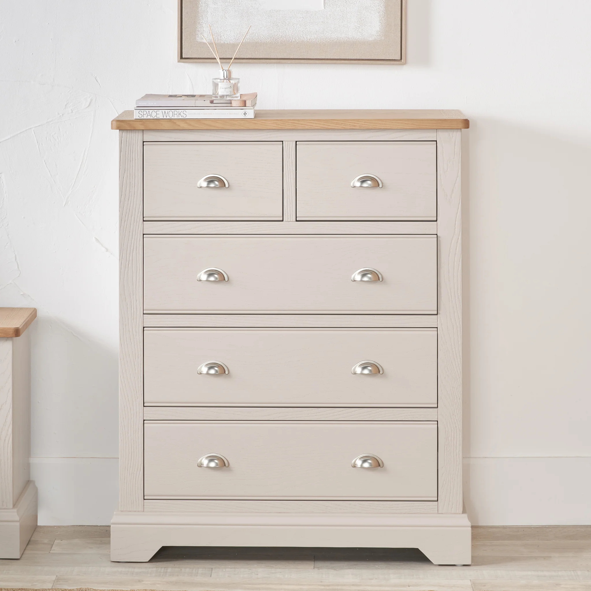 Fairford Pine and Oak 2 Over 3 Drawer Chest - Image 2