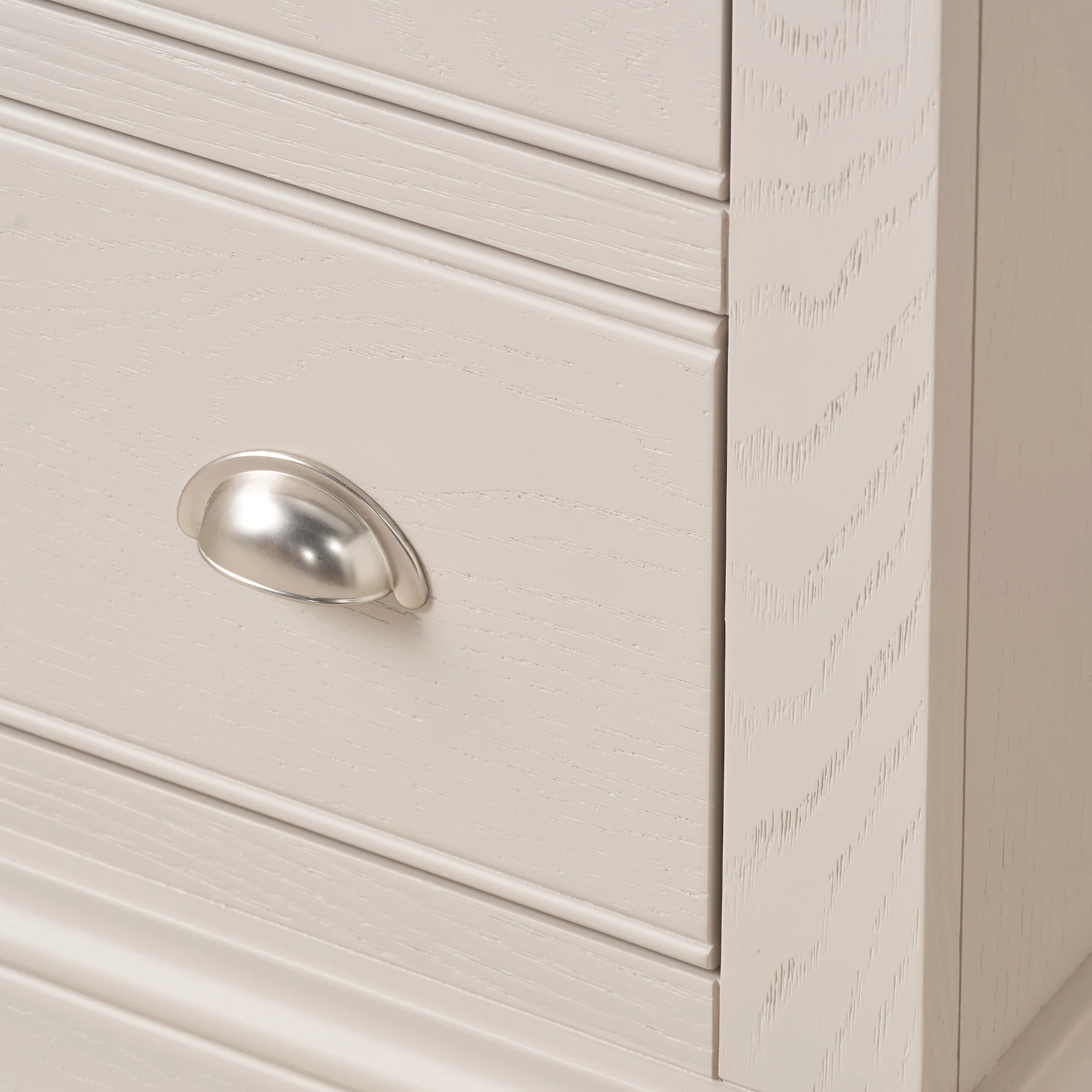Fairford Pine and Oak 3 Over 4 Drawer Chest - Image 6