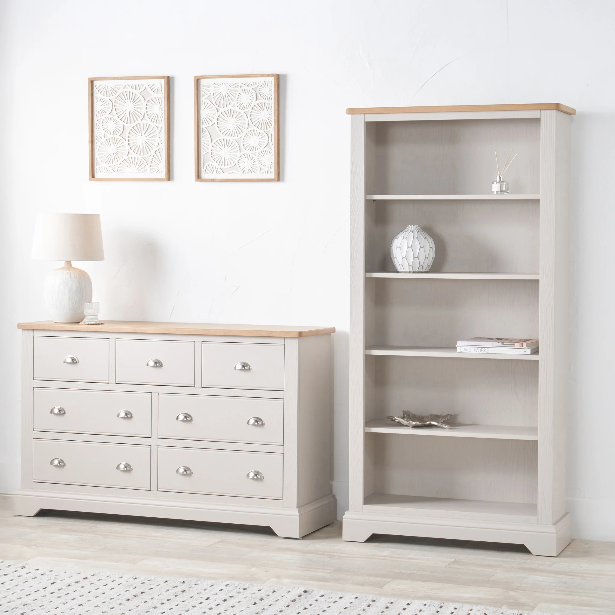 Fairford Pine and Oak Bookcase - Image 4