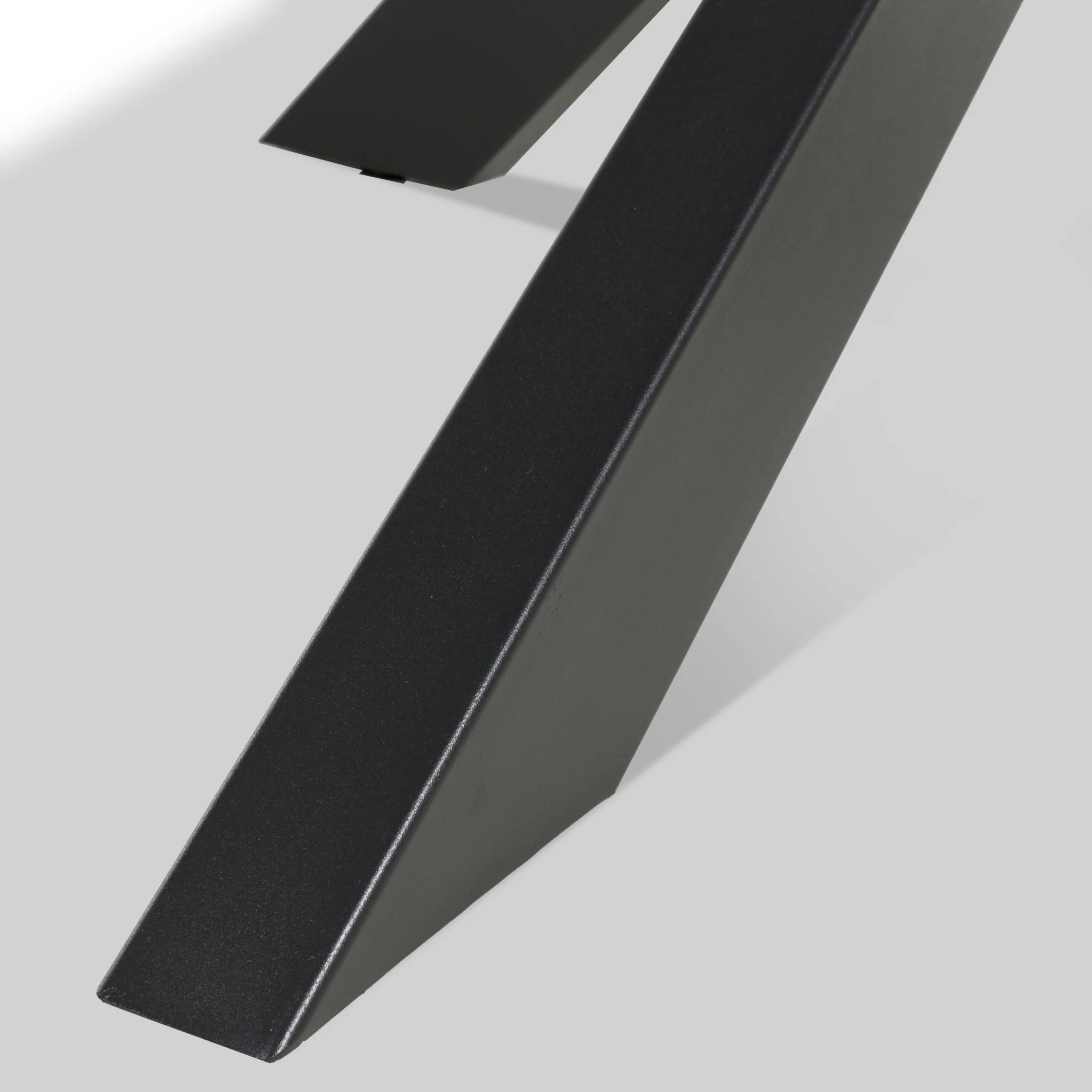 Farnell Ceramic Extending Dining Table - Image 6