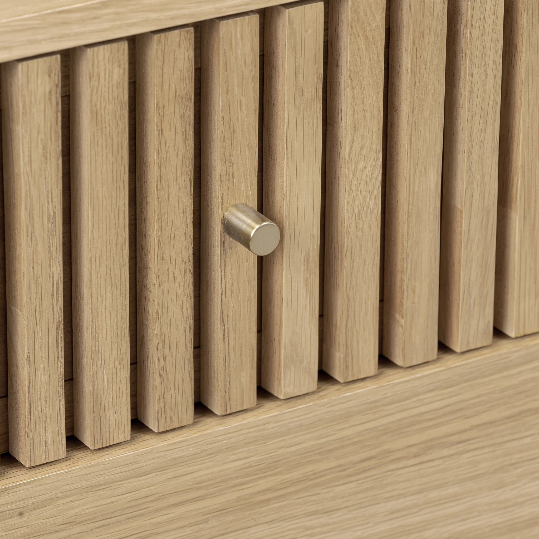 Finch Oak Slatted 3 Drawer Chest - Image 7
