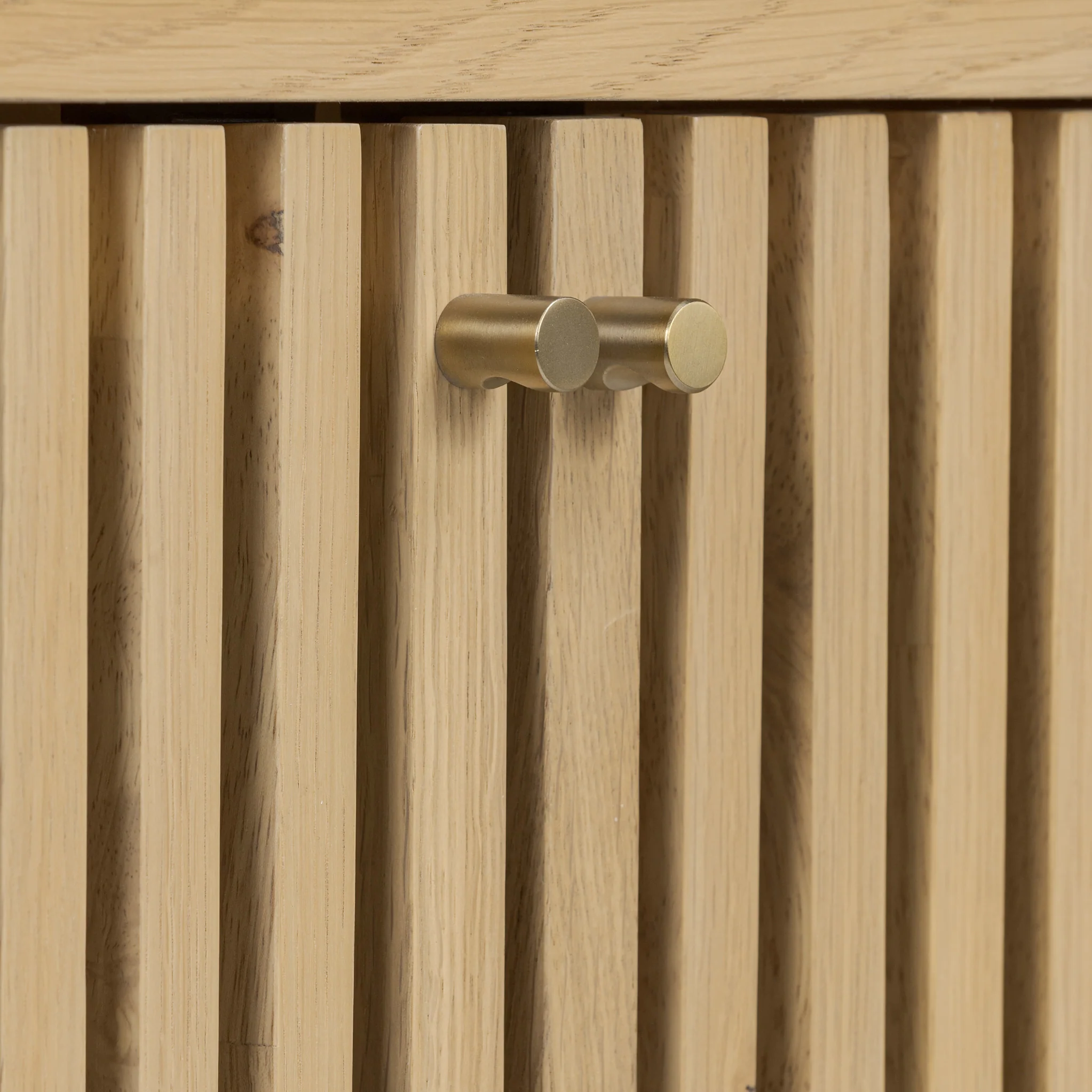 Finch Oak Slatted 4 Door Large Sideboard - Image 5