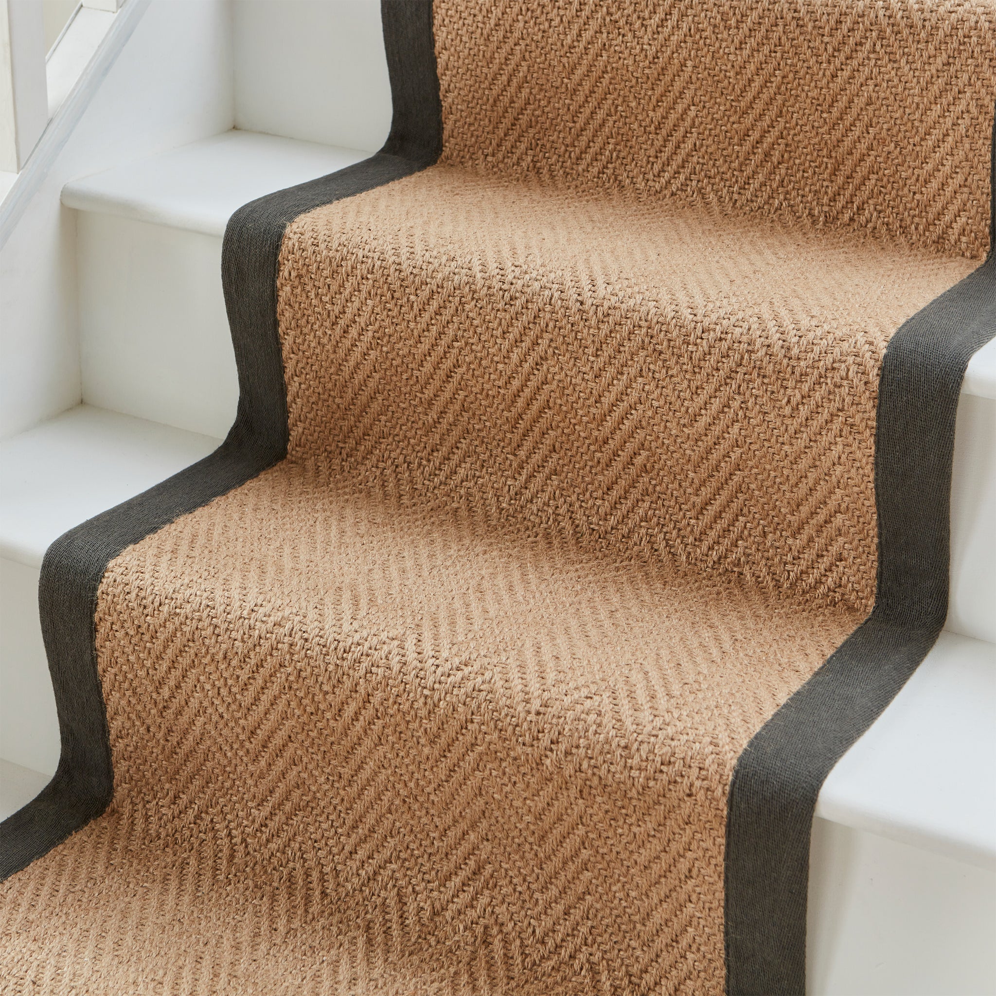 Ford Herringbone Jute Border Rug - Image 18