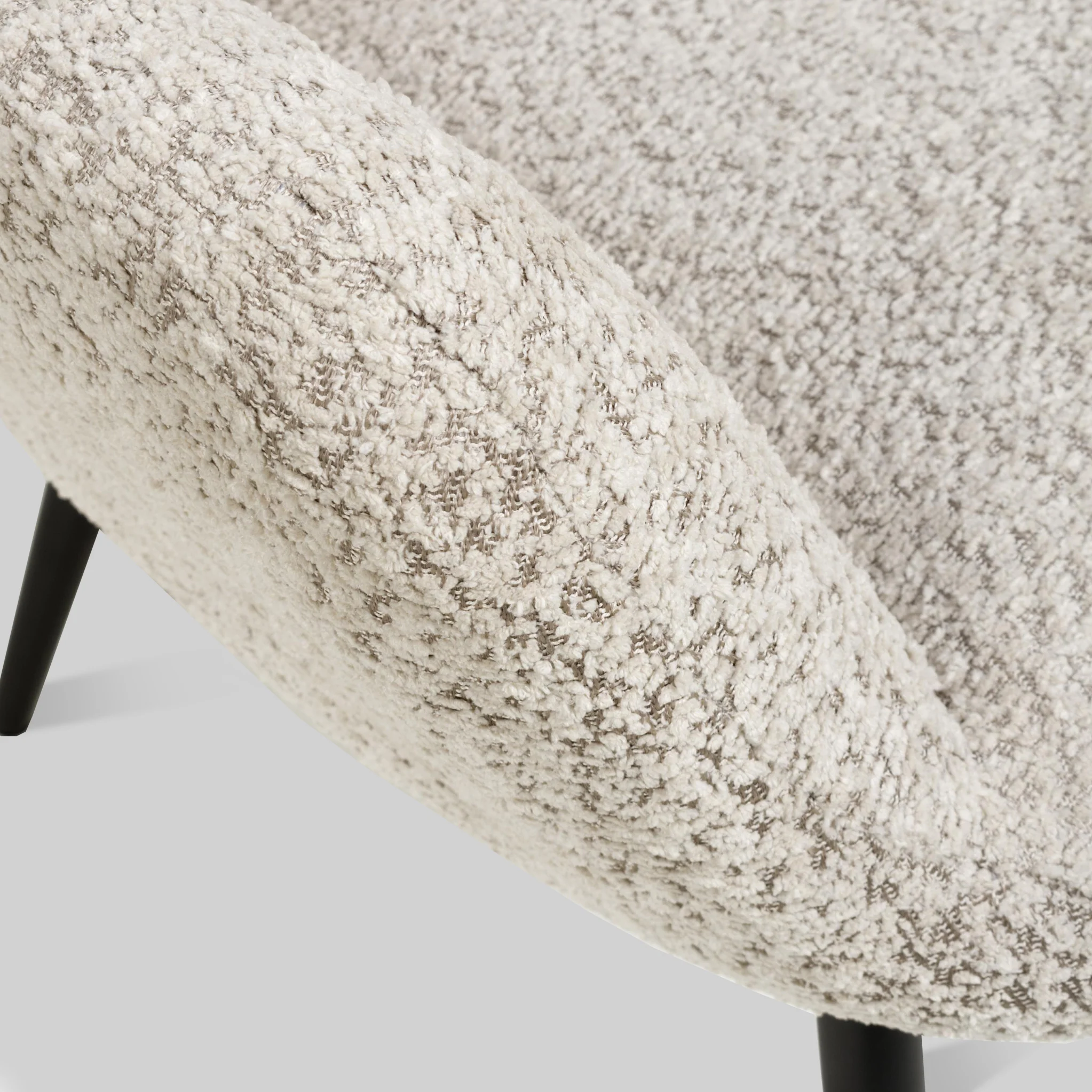 Hornton Accent Chair - Image 11