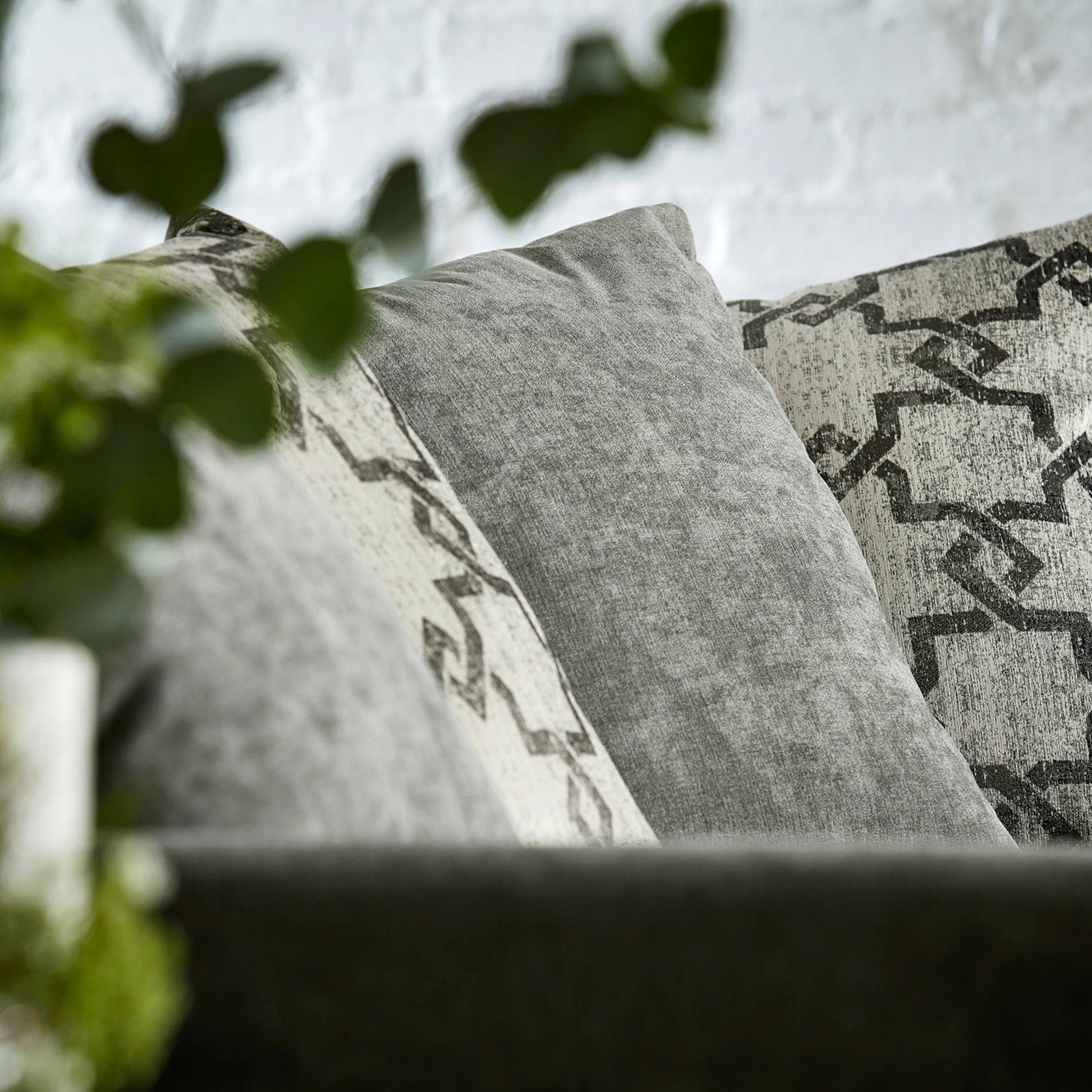 Hudson Chenille Corner Sofa - Image 17