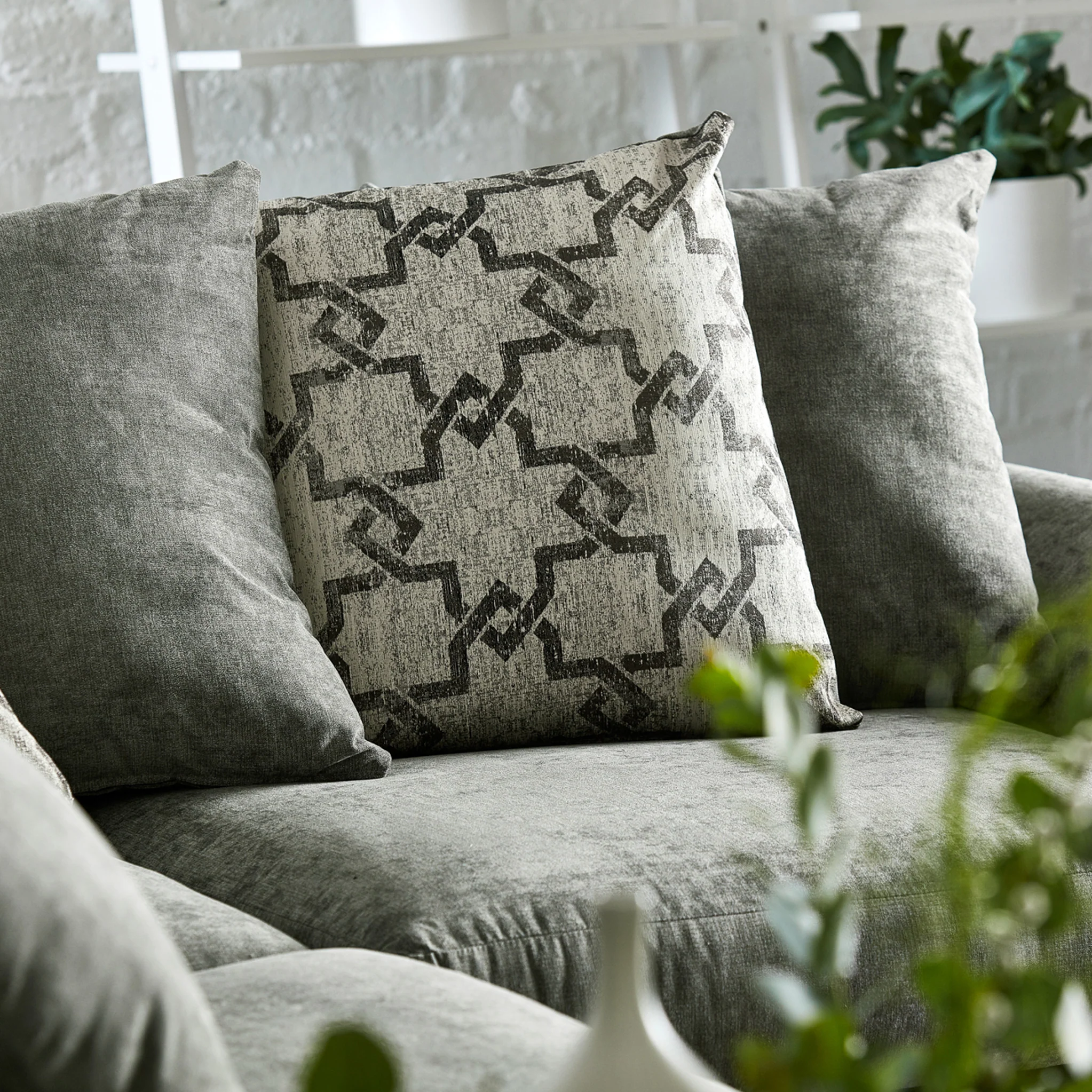 Hudson Chenille Corner Sofa - Image 20