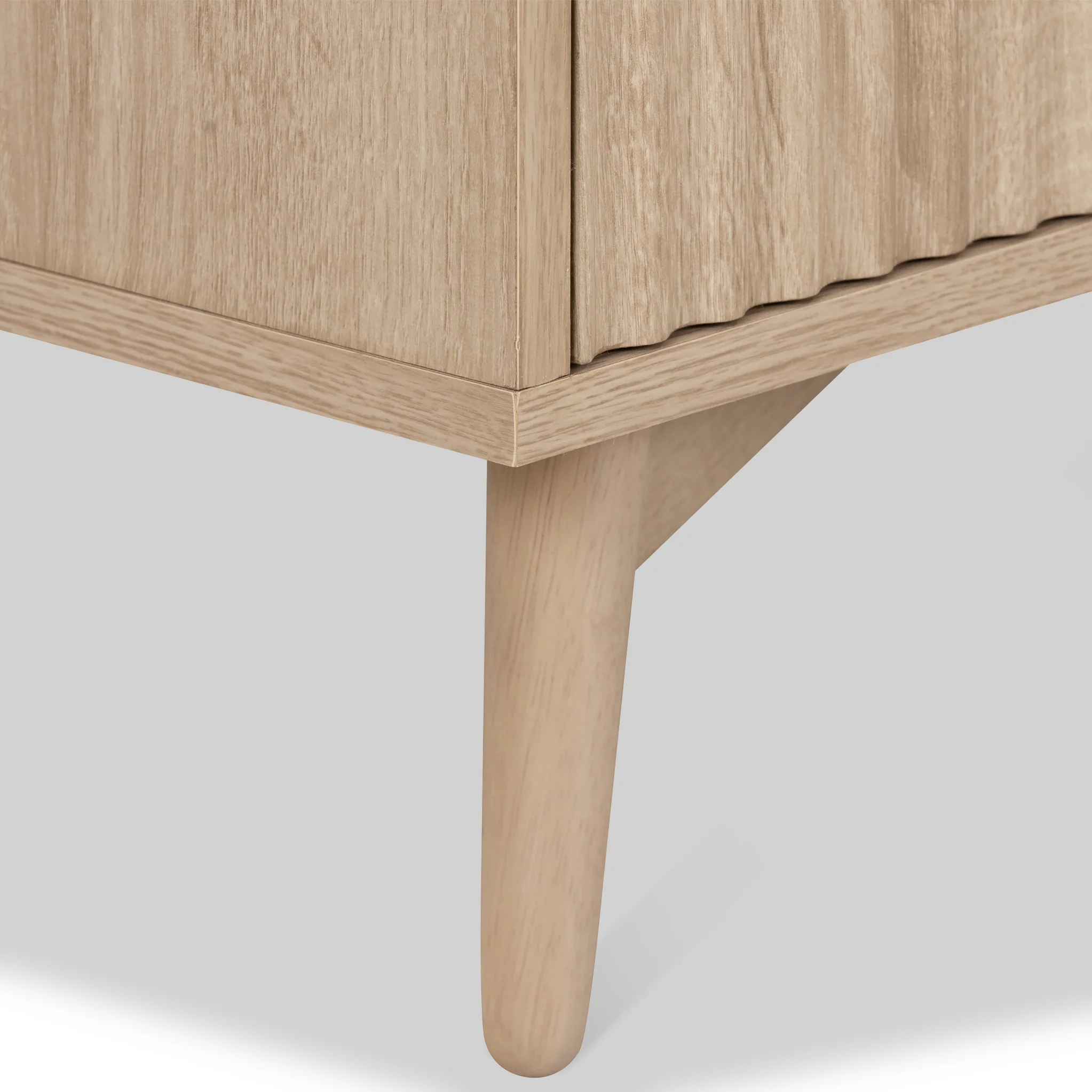Jakob Oak 3 Drawer Grooved Chest - Image 12