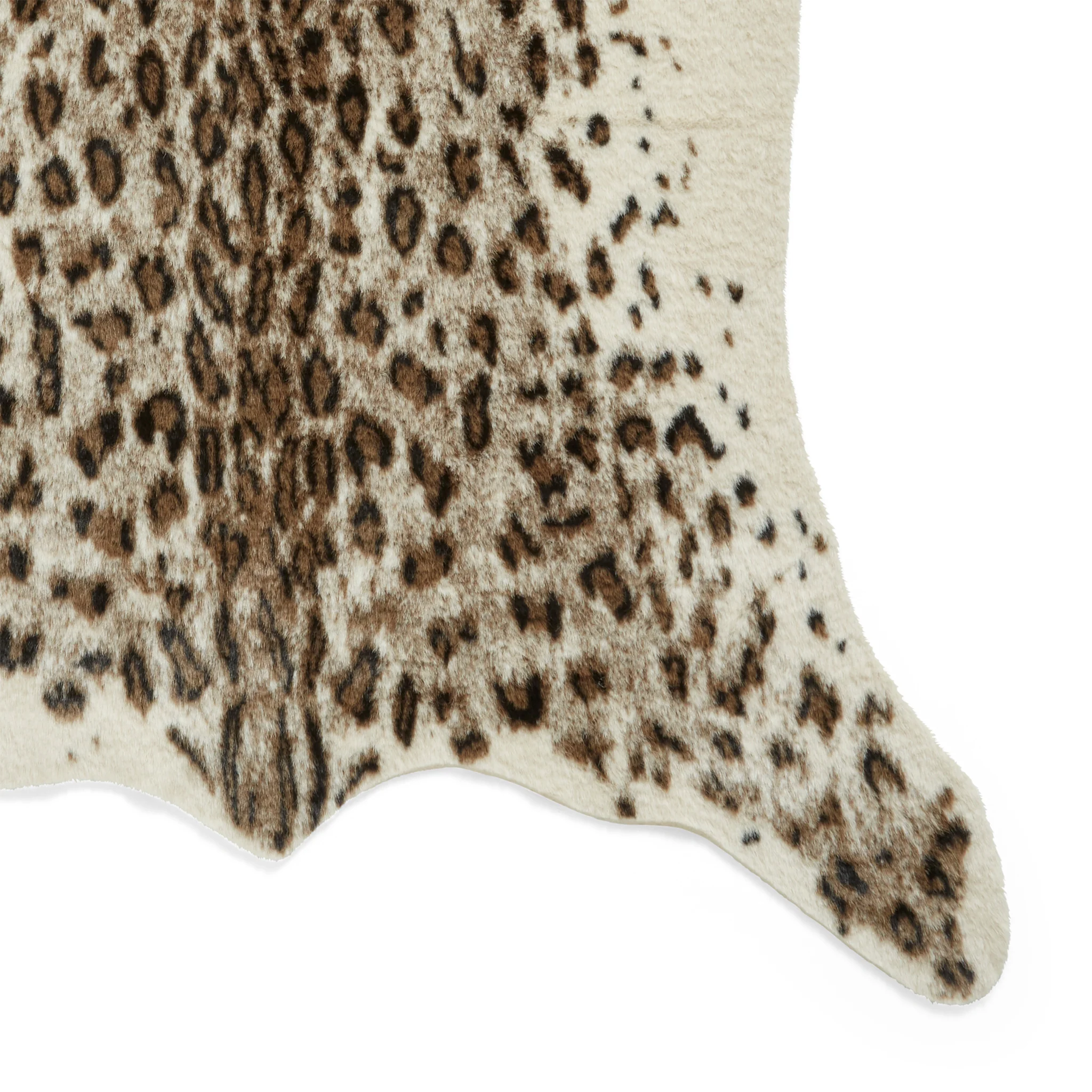Kadune Faux Fur Leopard Print Rug - Image 4