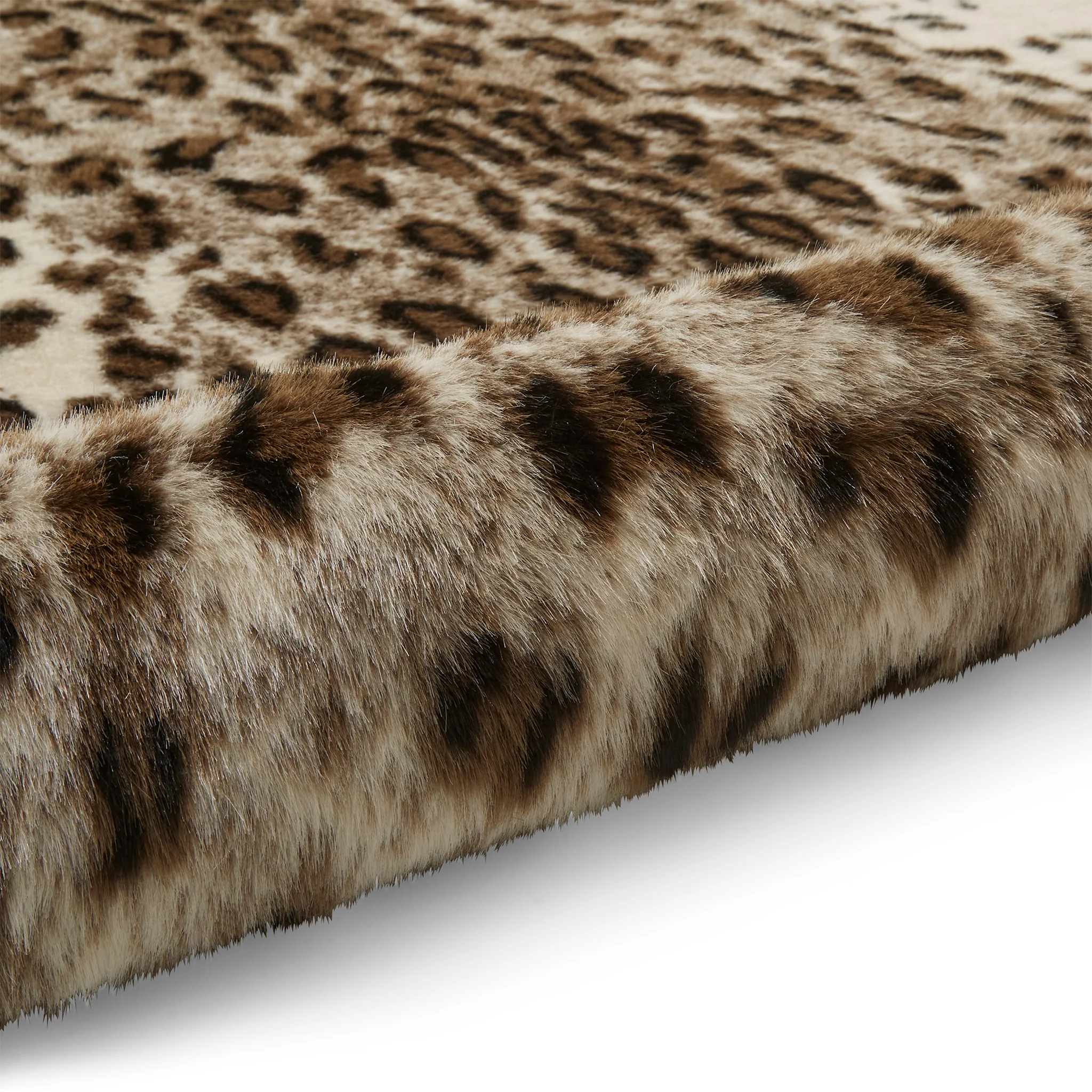Kadune Faux Fur Leopard Print Rug - Image 8