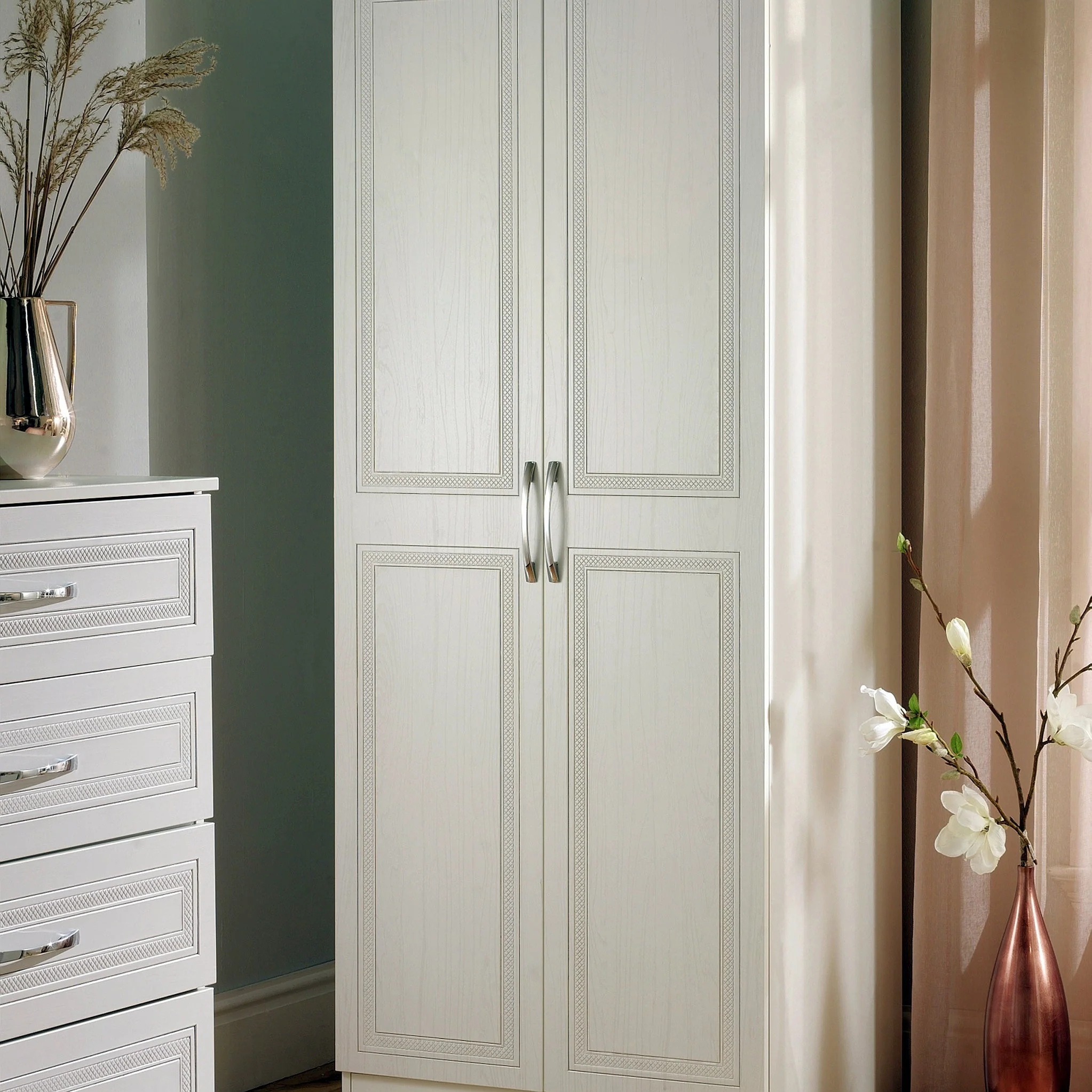 Killgarth White 3 Piece Bedroom Set - Image 7
