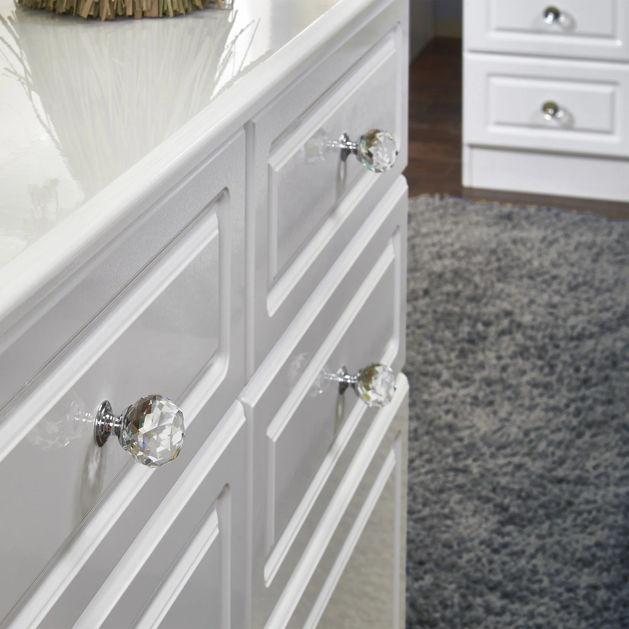 Kinsley White Gloss 6 Drawer Wide Chest - Image 5