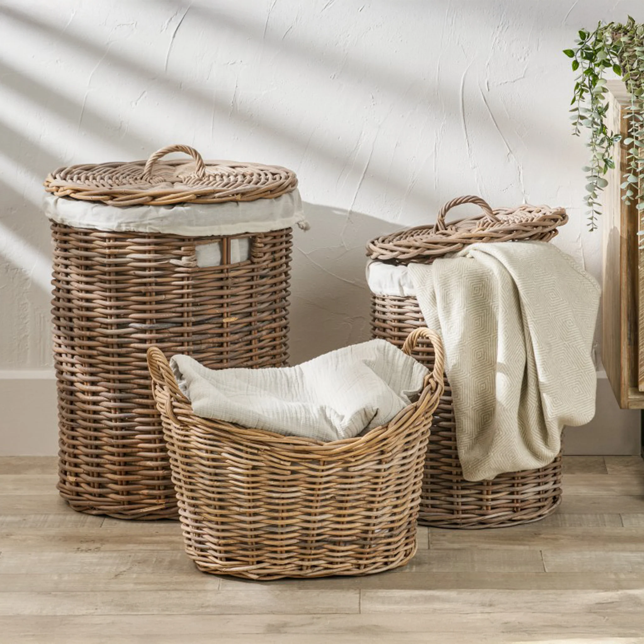 Kubu Round Linen Baskets Set of 2 - Image 4