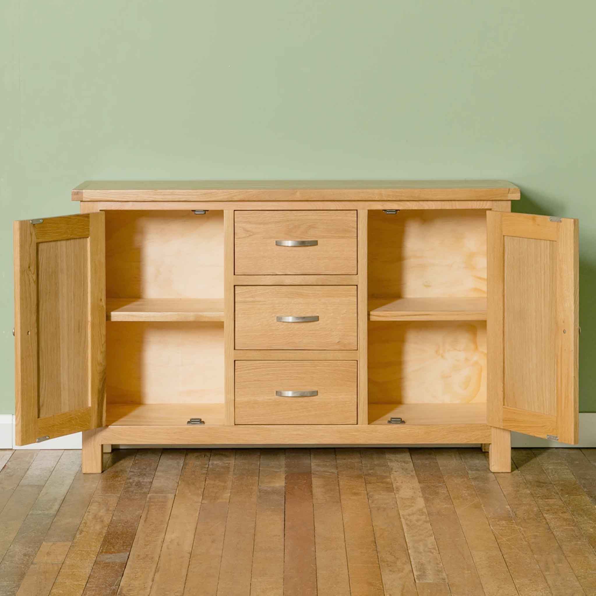 London Oak 3 Drawer Sideboard - Image 5