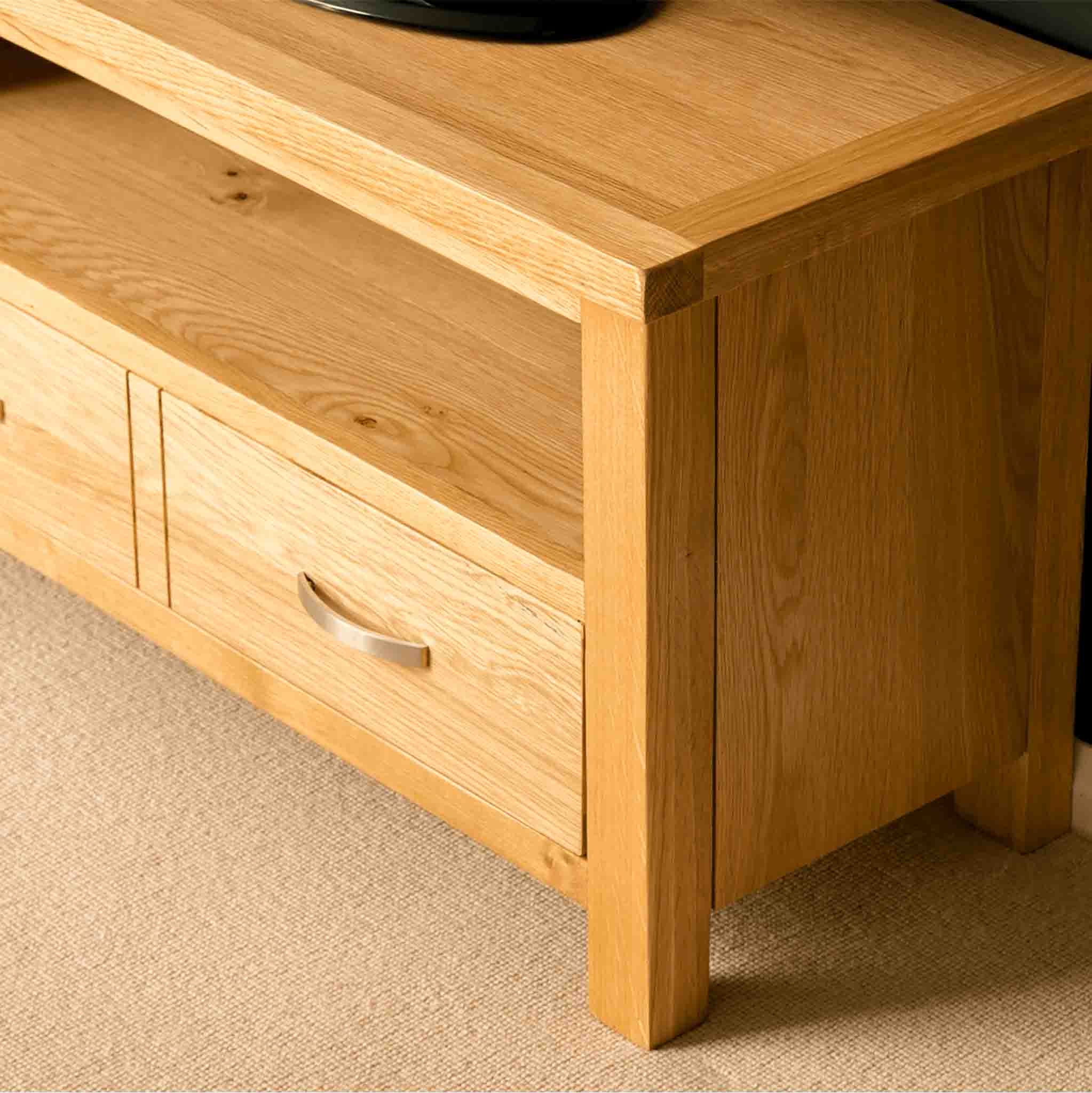 London Oak 90cm TV Stand - Image 4