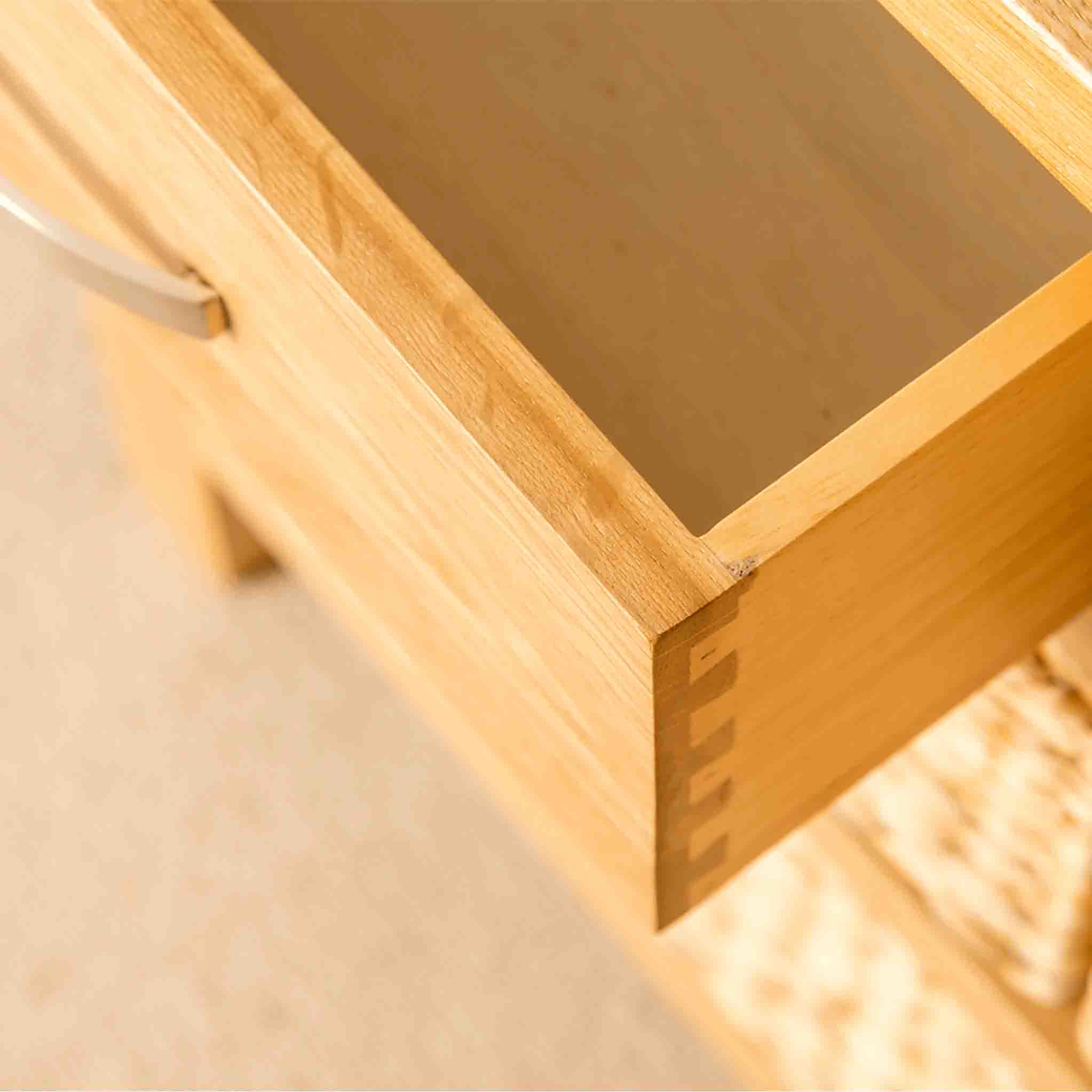London Oak Console Table with Baskets - Image 7