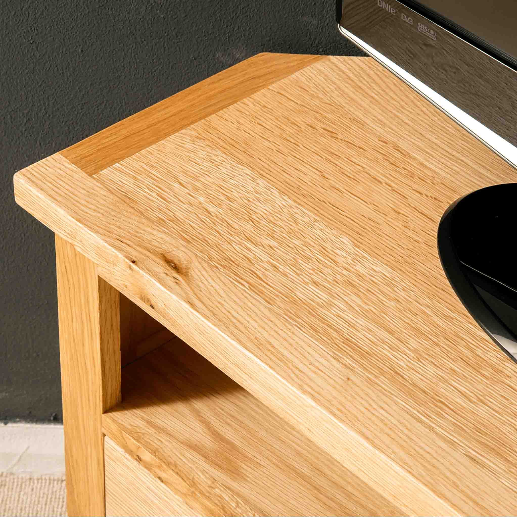 London Oak Corner TV Stand - Image 4