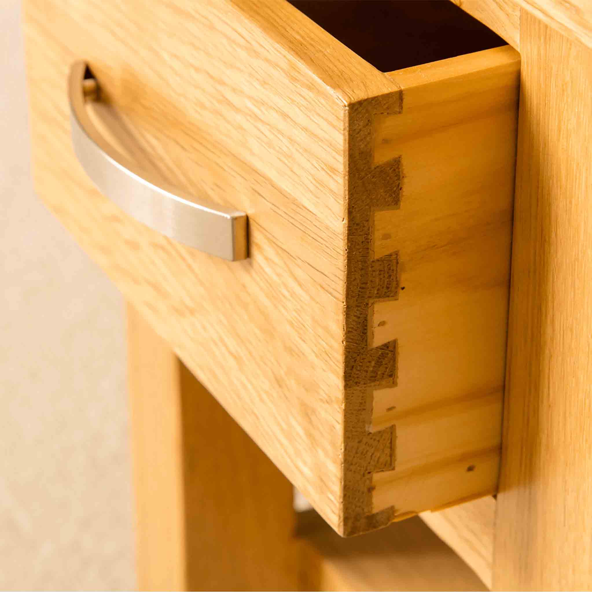 London Oak Lamp Table - Image 4