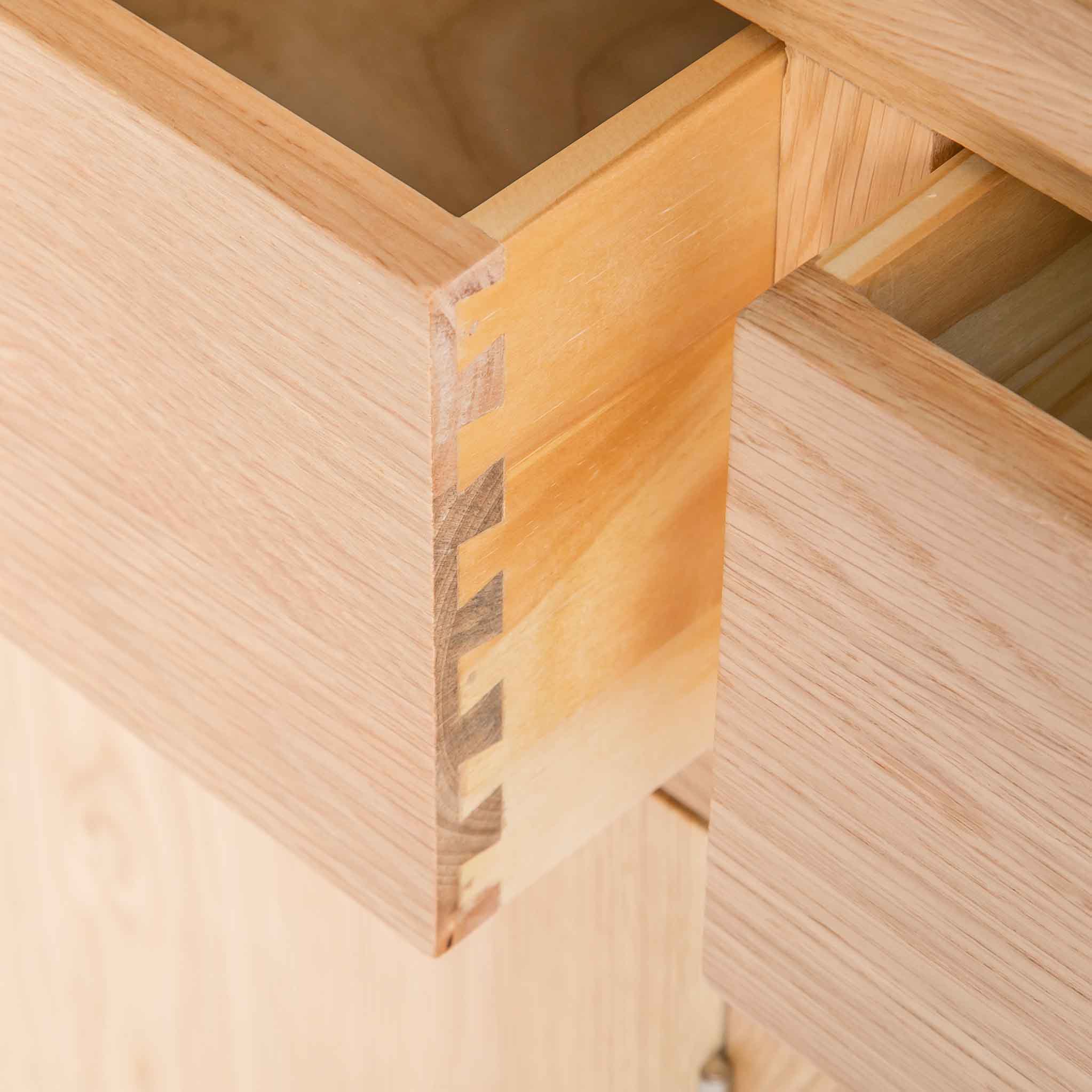 London Oak Large Sideboard - Image 13