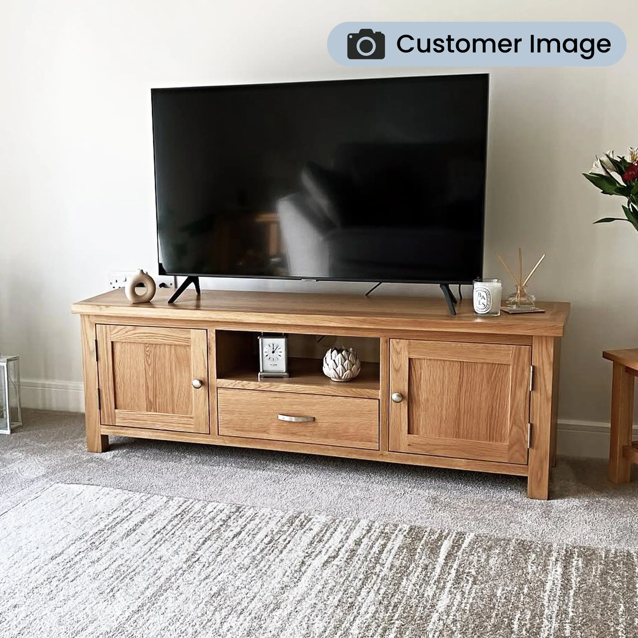London Oak 140cm Wide TV Stand - Image 3