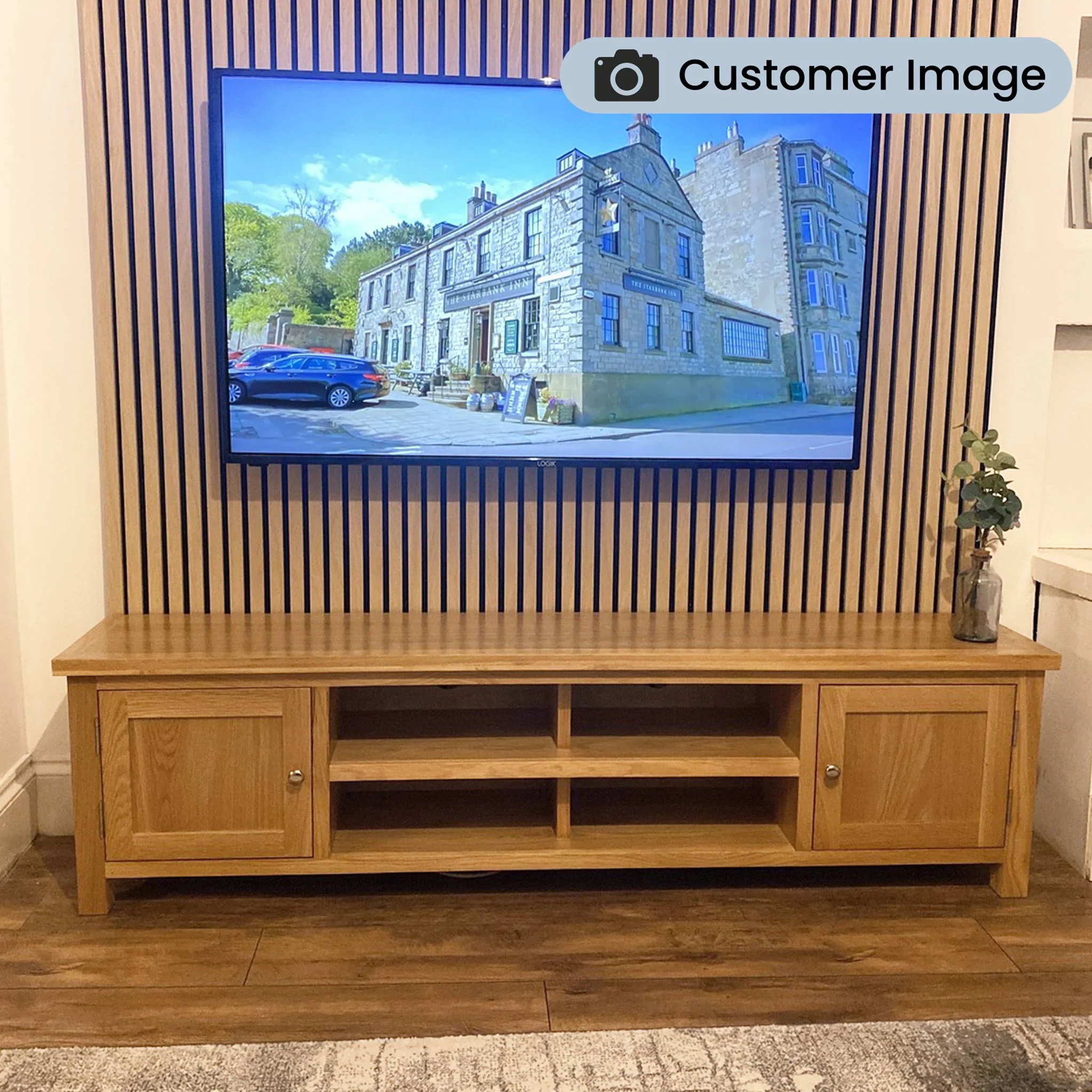 London Oak 180cm Extra Wide TV Stand - Image 3