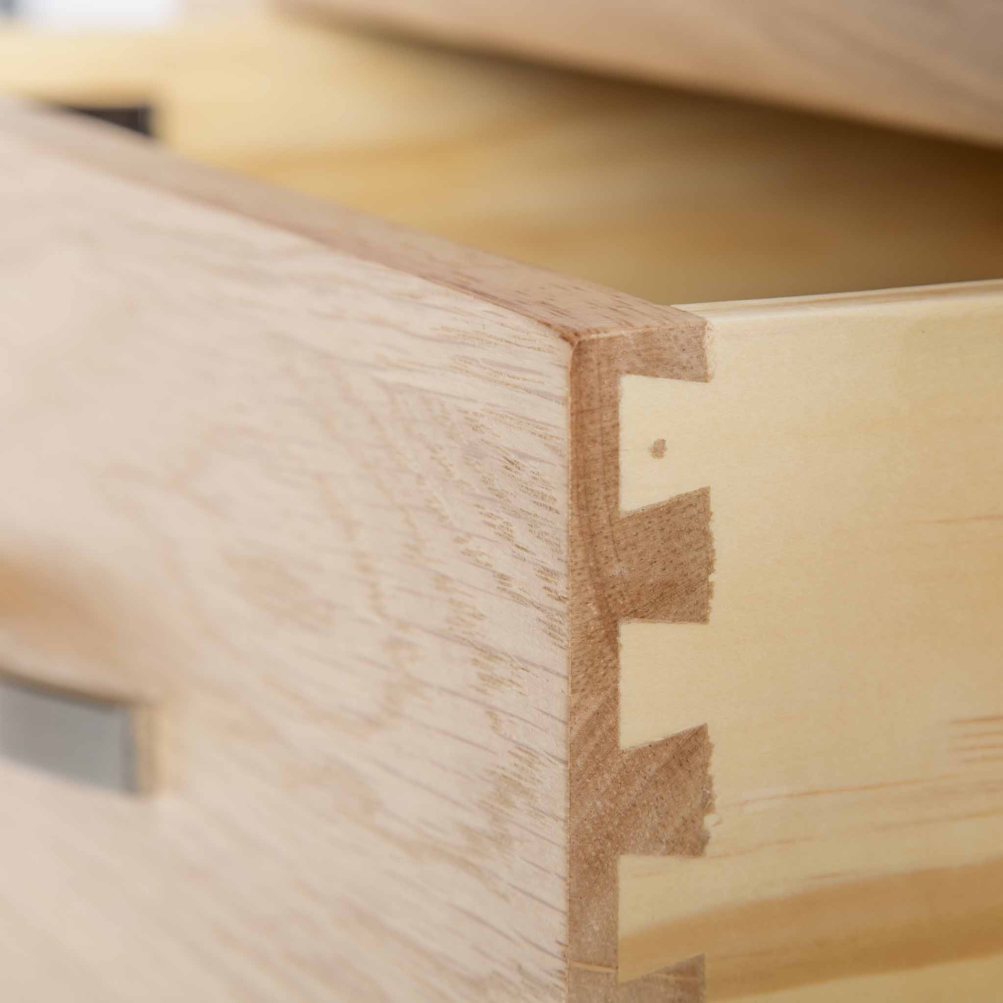 London Oak Slim Bedside Table - Image 8