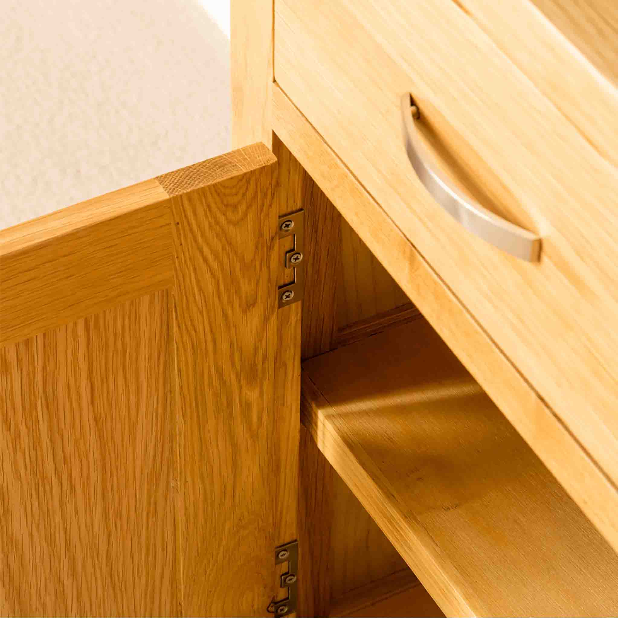 London Oak Small Sideboard - Image 15