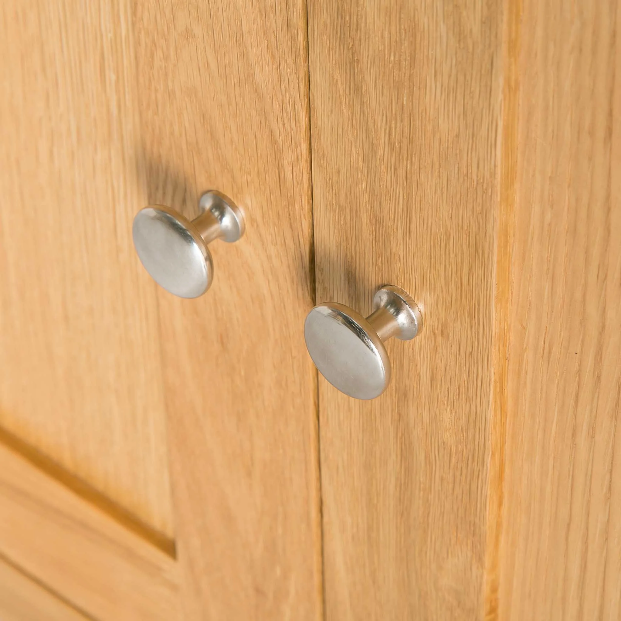 London Oak Small Sideboard - Image 19