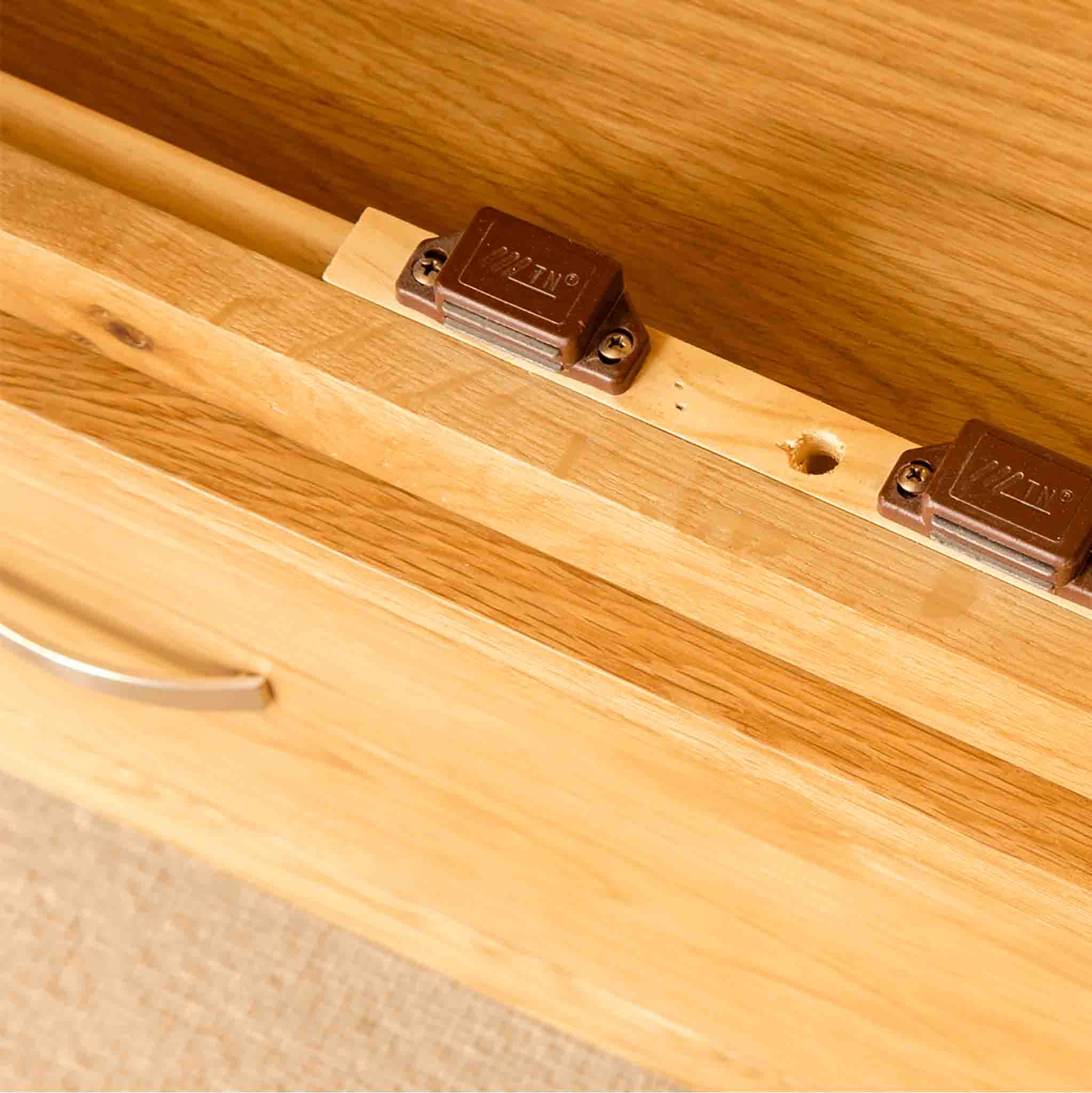 London Oak Triple Wardrobe & Drawers - Image 7